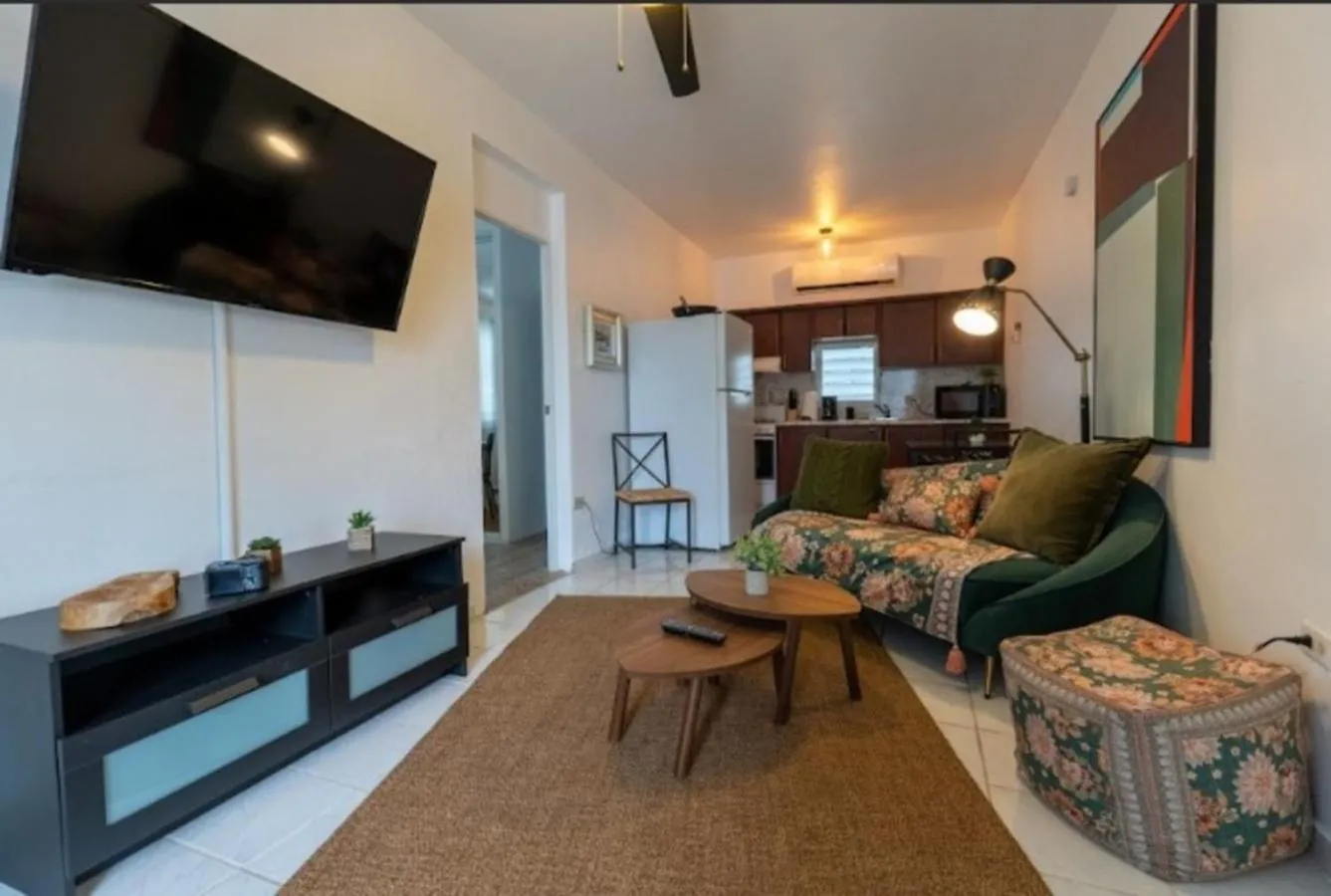 El Flamingo Beach Club