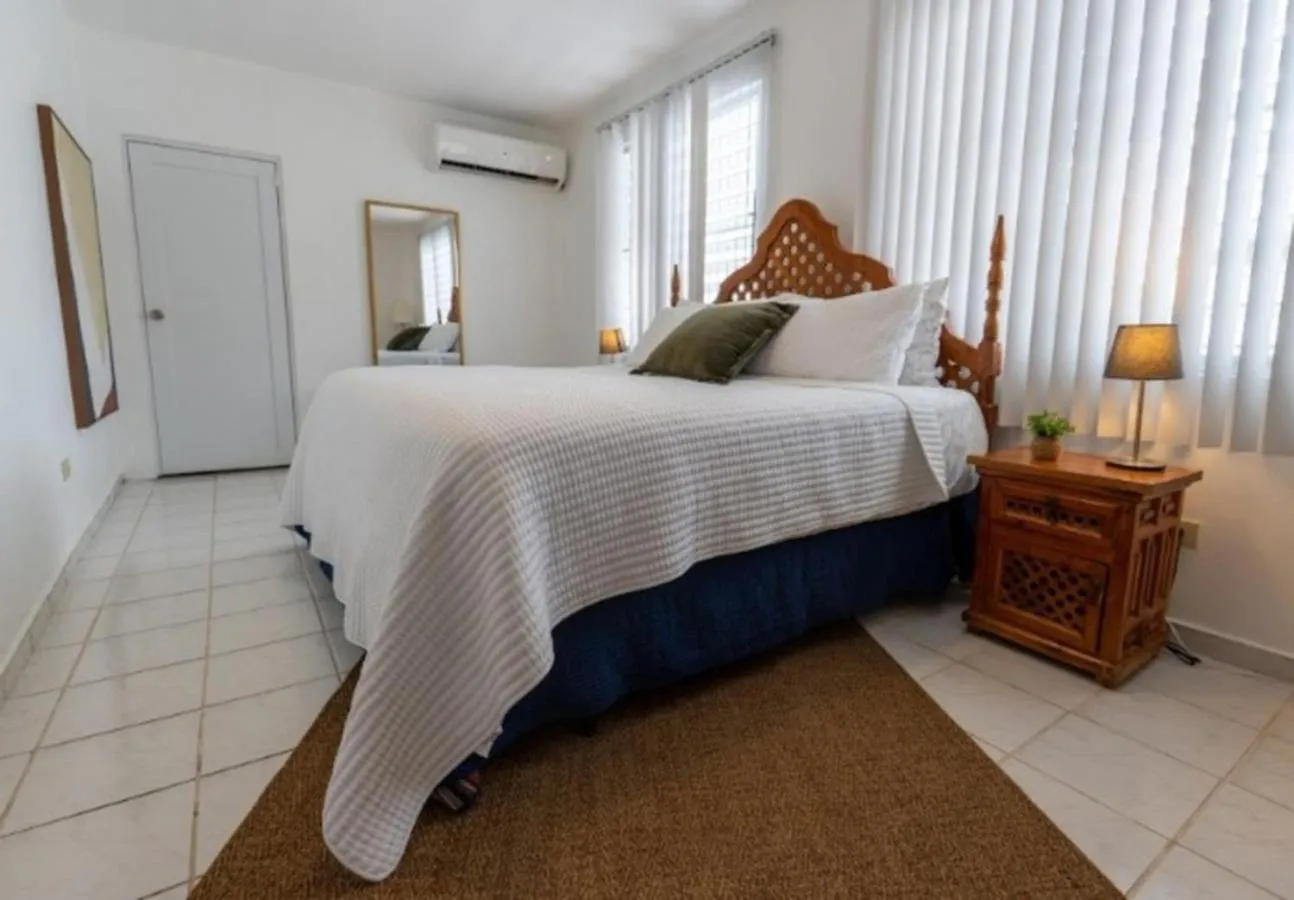 Bed in El Flamingo Beach Club