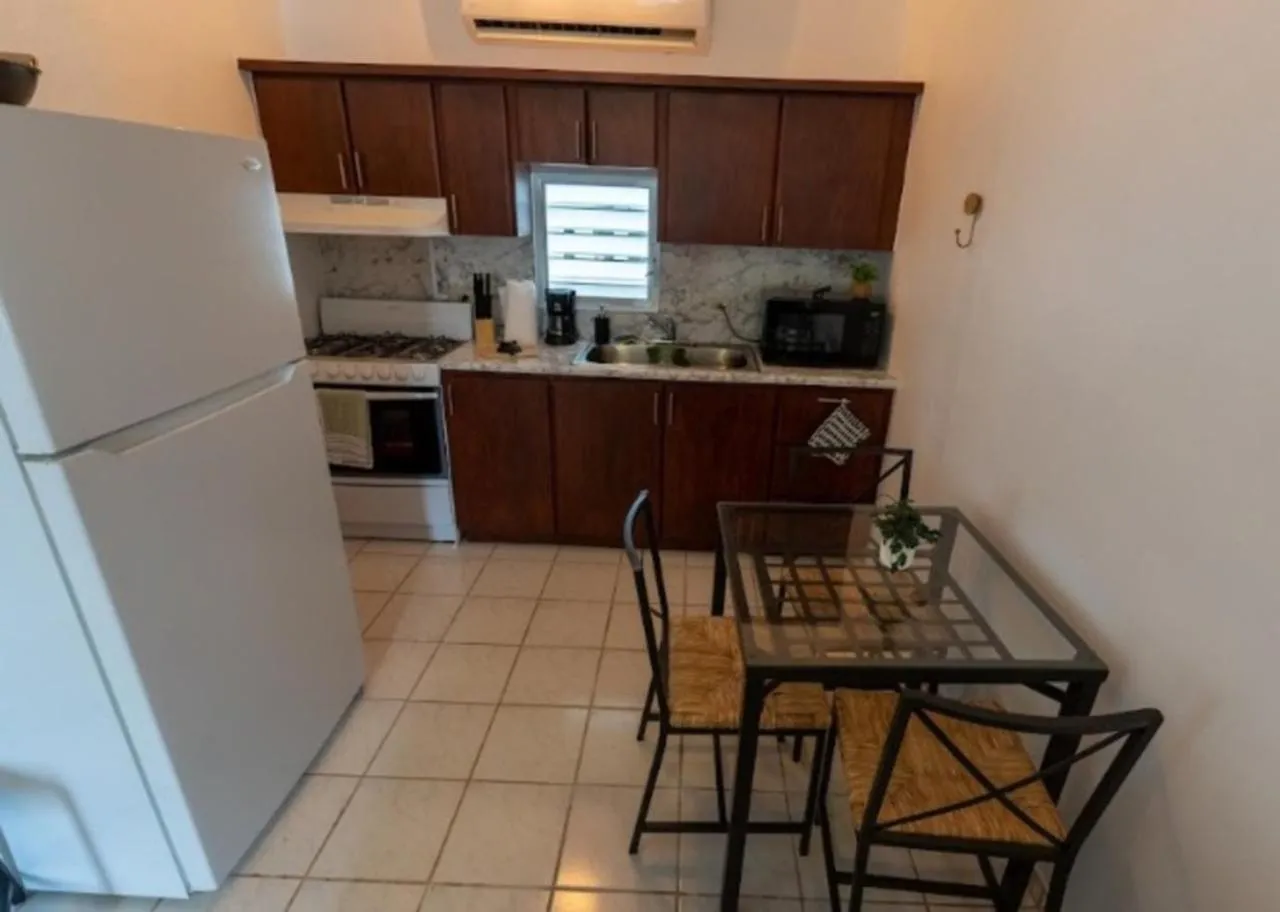 El Flamingo Beach Club