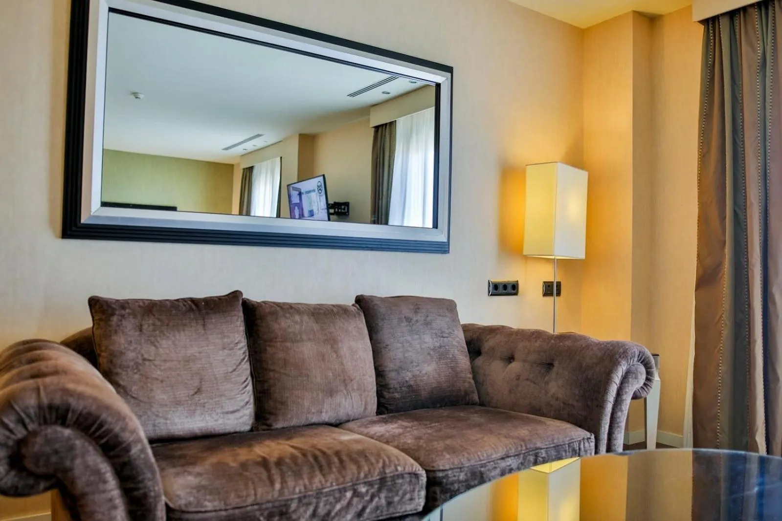 Living room in Hotel 525