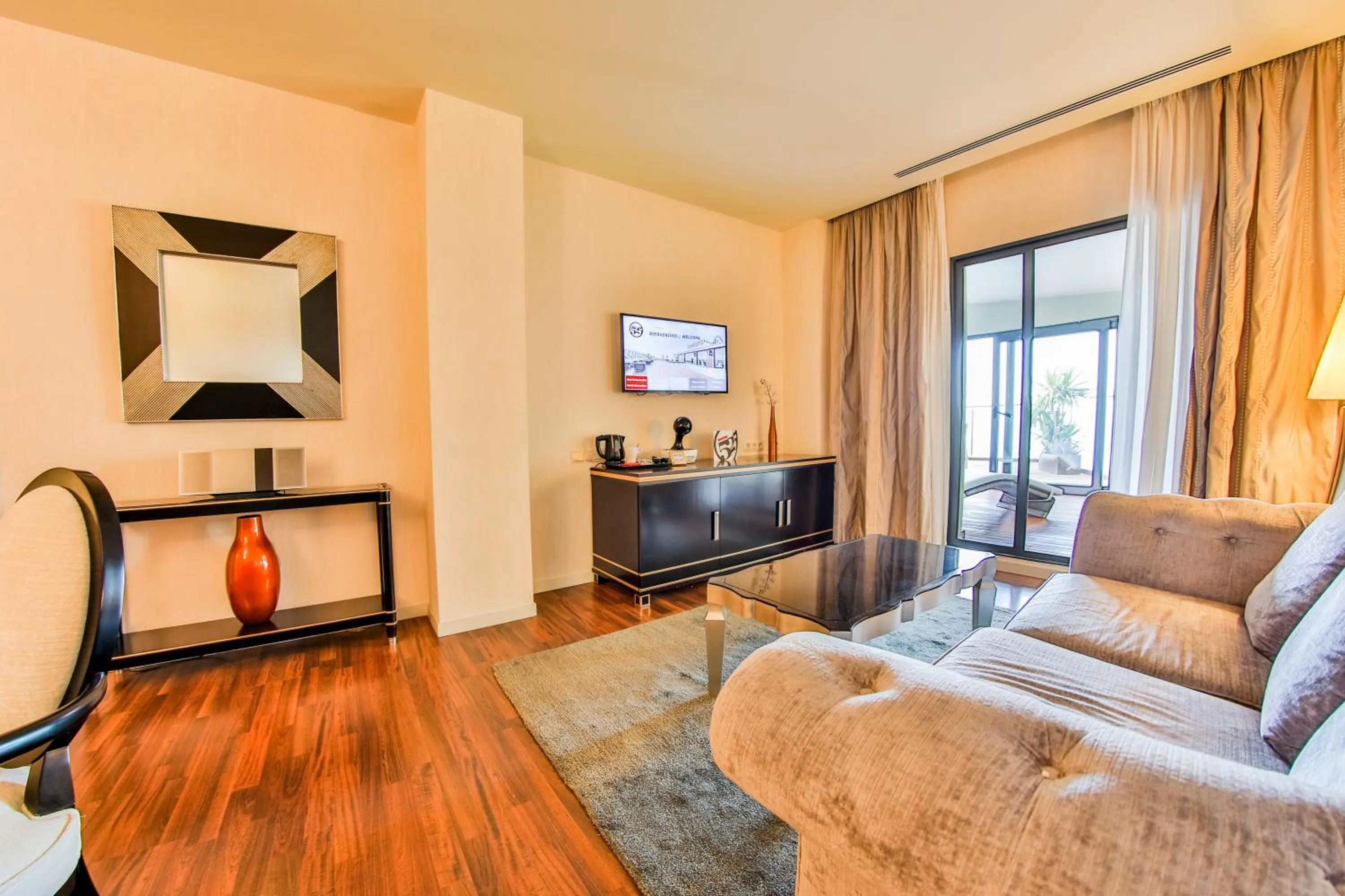 Bedroom in Hotel 525