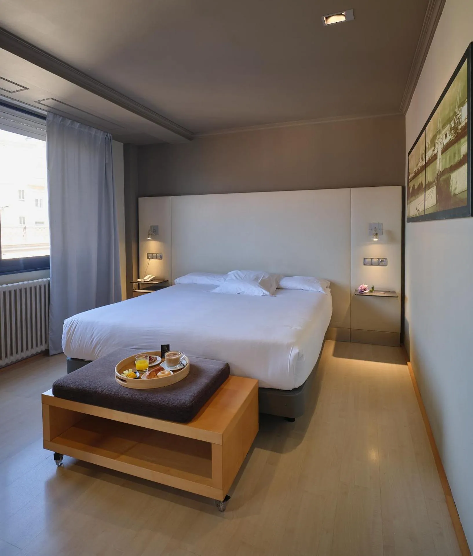 Bed in Hotel Almirante