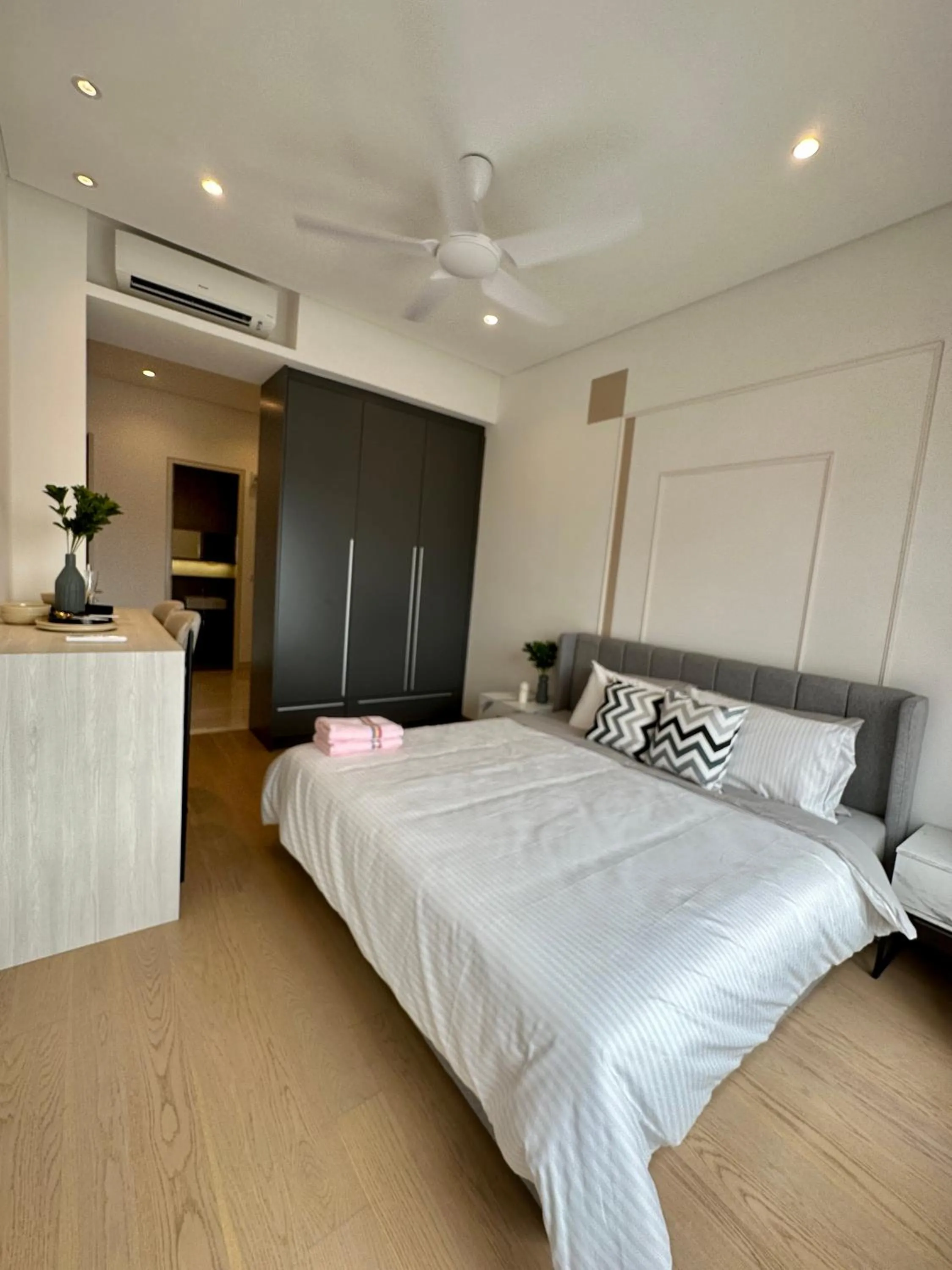 Living room, Bed in Lucentia residence T1