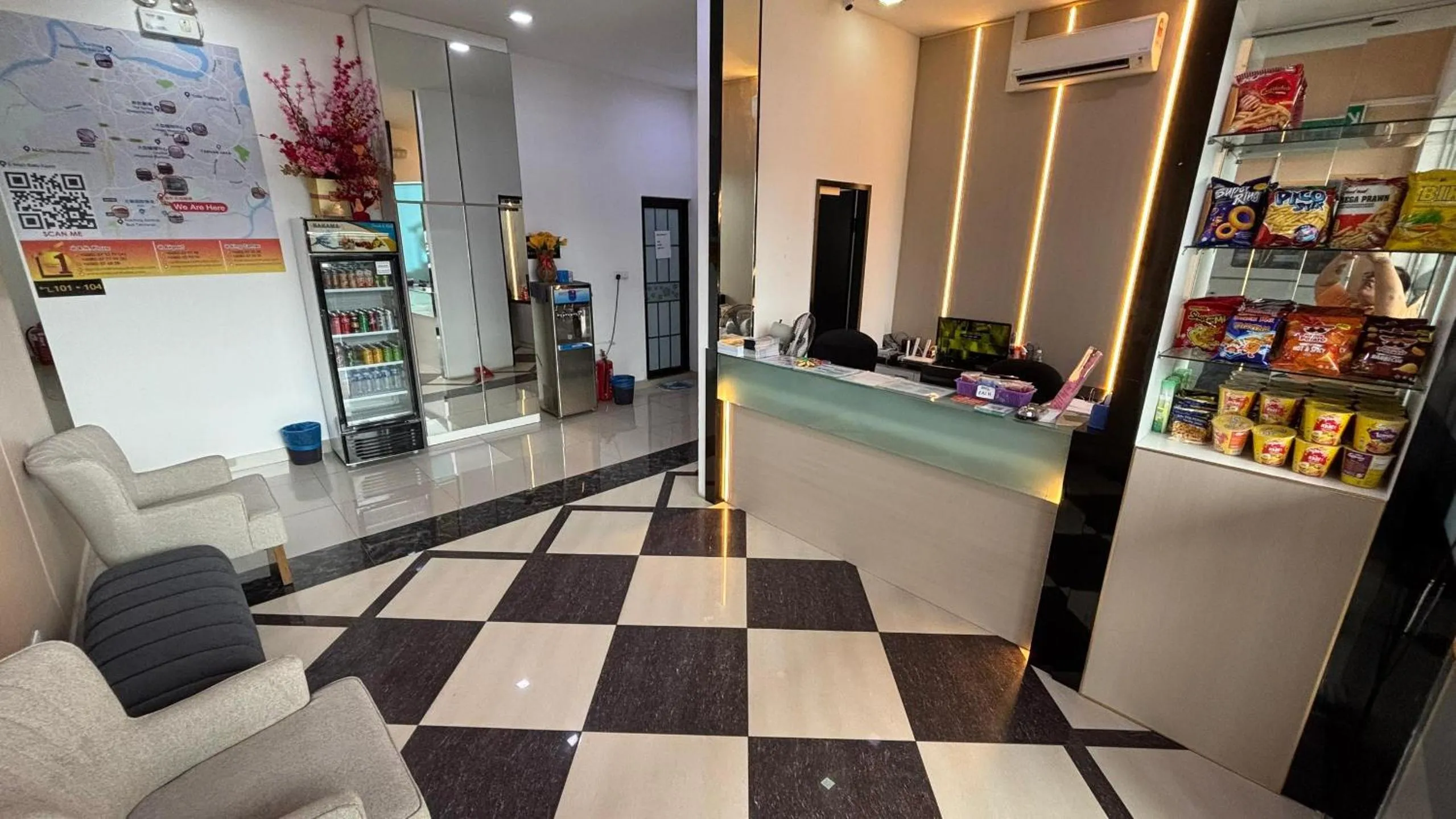 Lobby or reception in One Point Hotel @ Airport (Kuching)