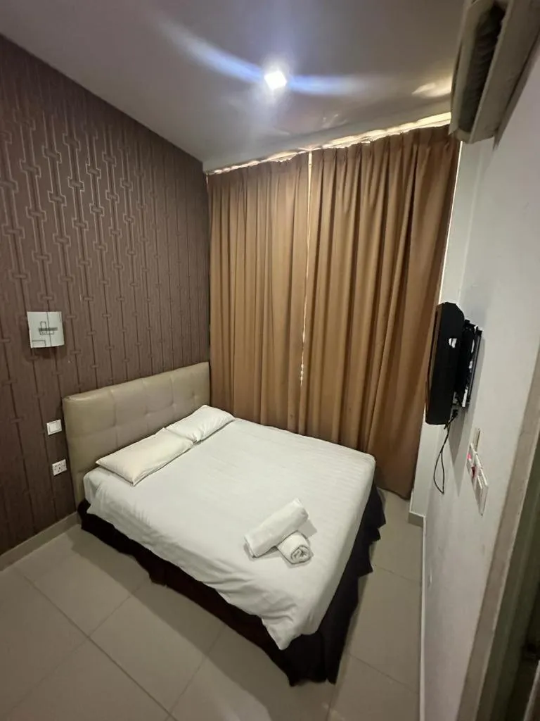 Bed in One Point Hotel @ Airport (Kuching)