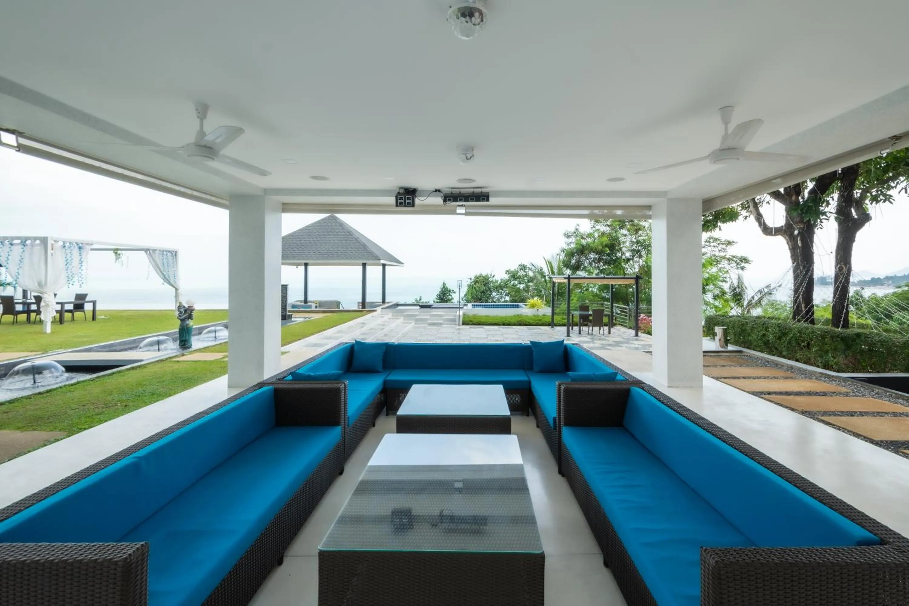Area and facilities in Bluemango Pool Villa & Resort Koh Samui