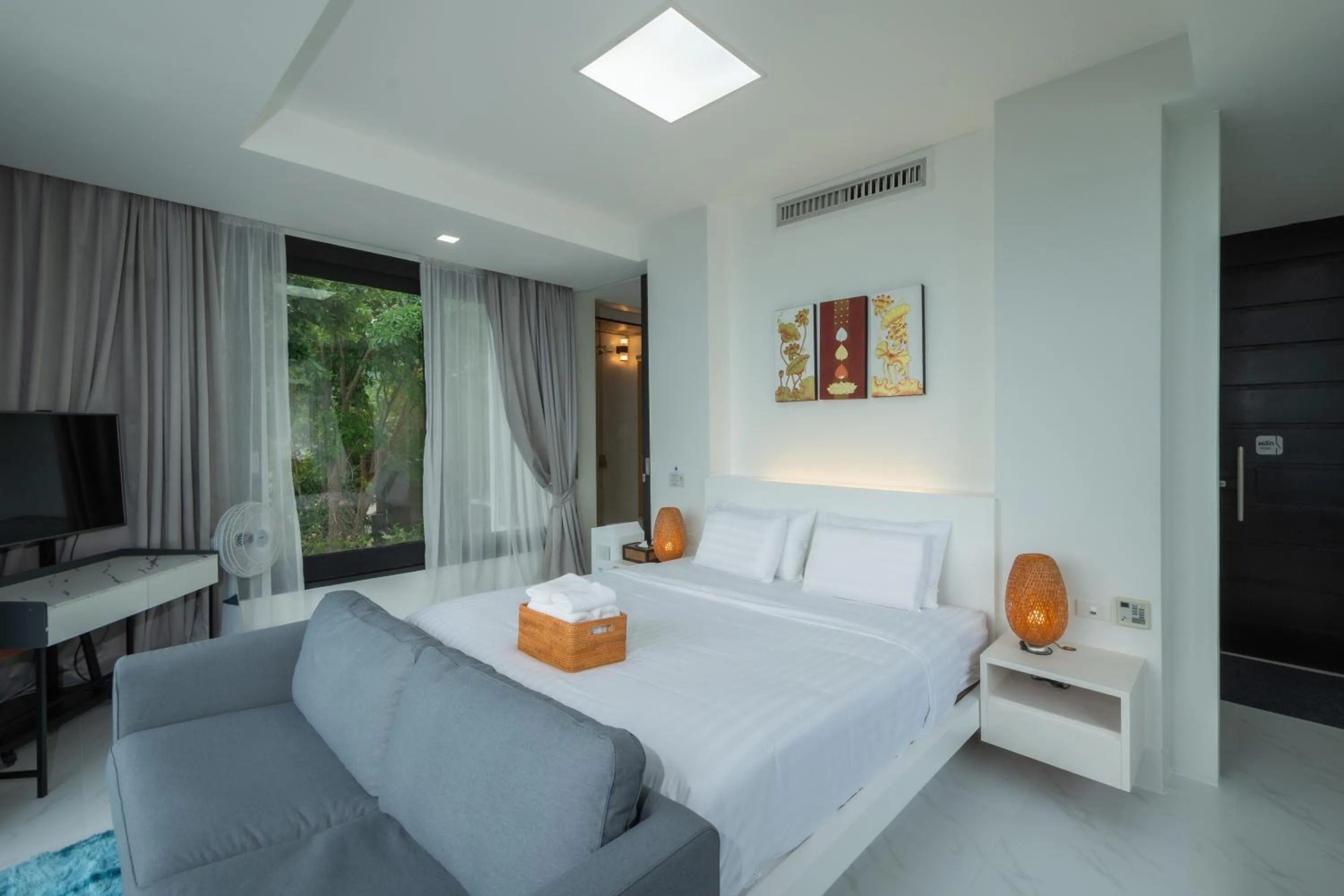 Bed in Bluemango Pool Villa & Resort Koh Samui