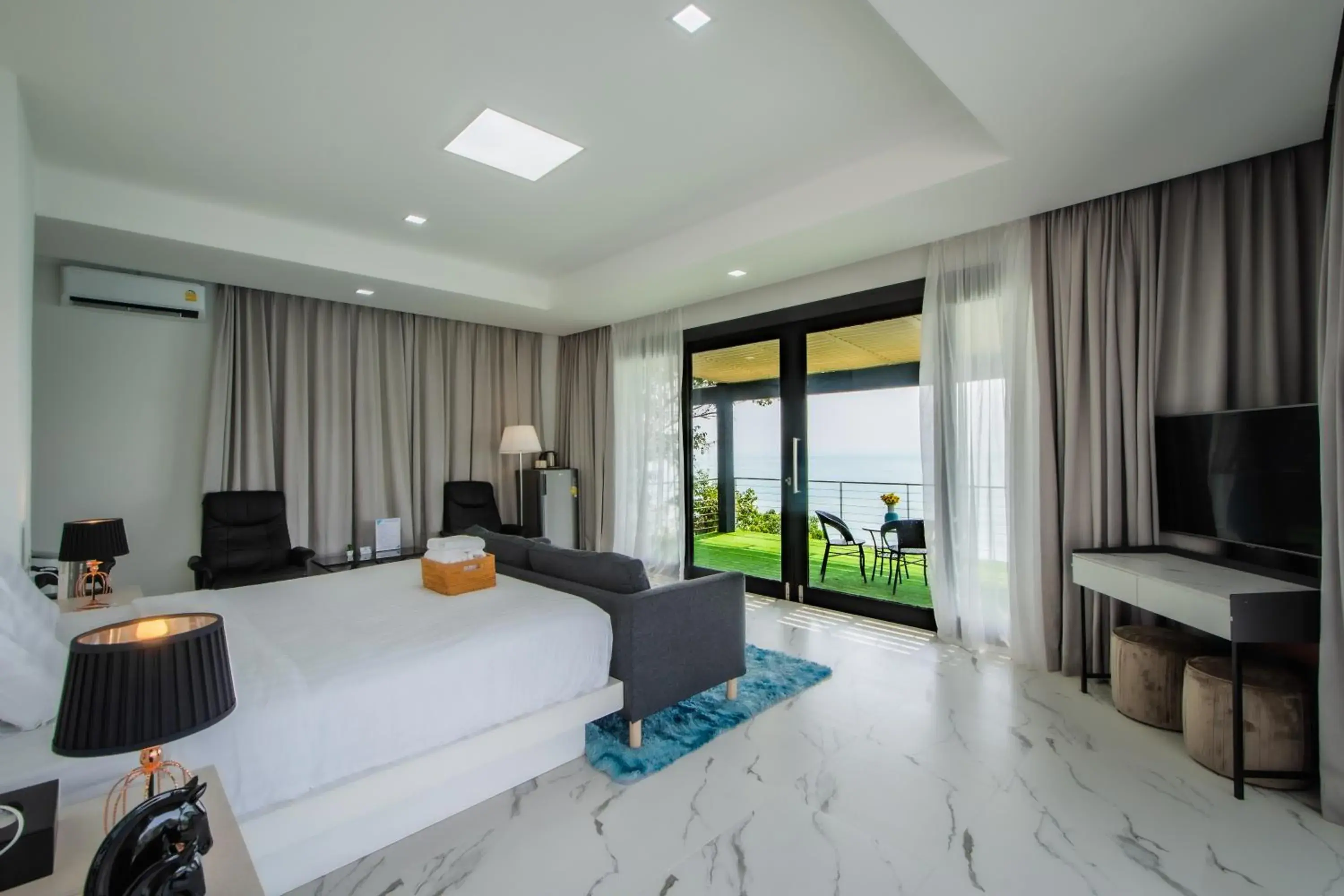 King Suite with Ocean View in Bluemango Pool Villa & Resort Koh Samui King Suite with Ocean View in Bluemango Pool Villa & Resort Koh Samui