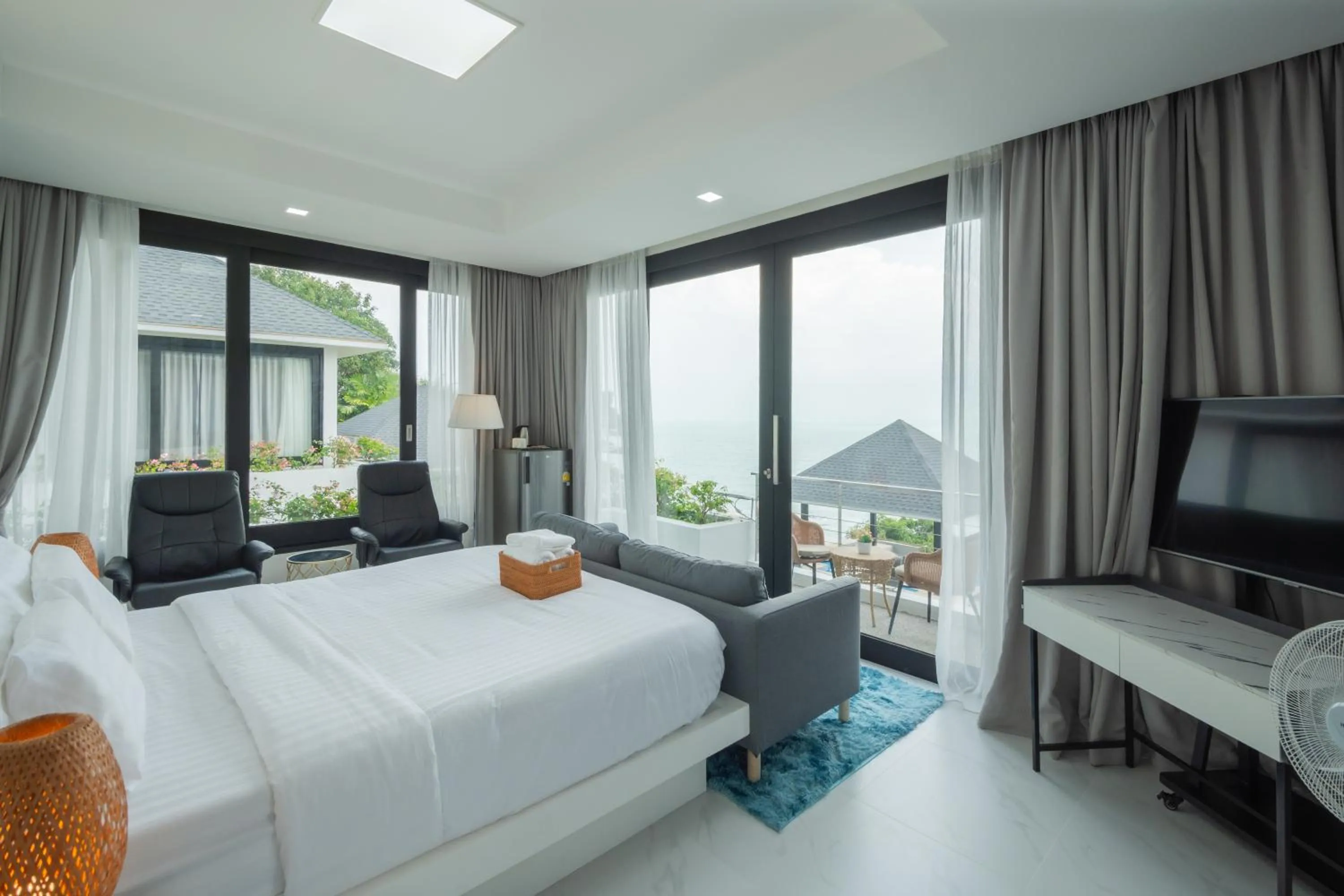 Bed in Bluemango Pool Villa & Resort Koh Samui