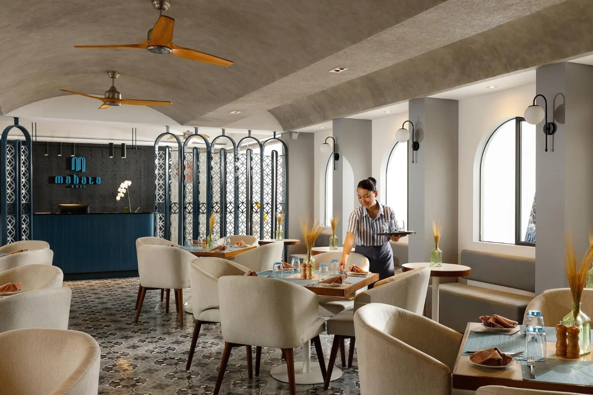 Restaurant/places to eat in The Mahata