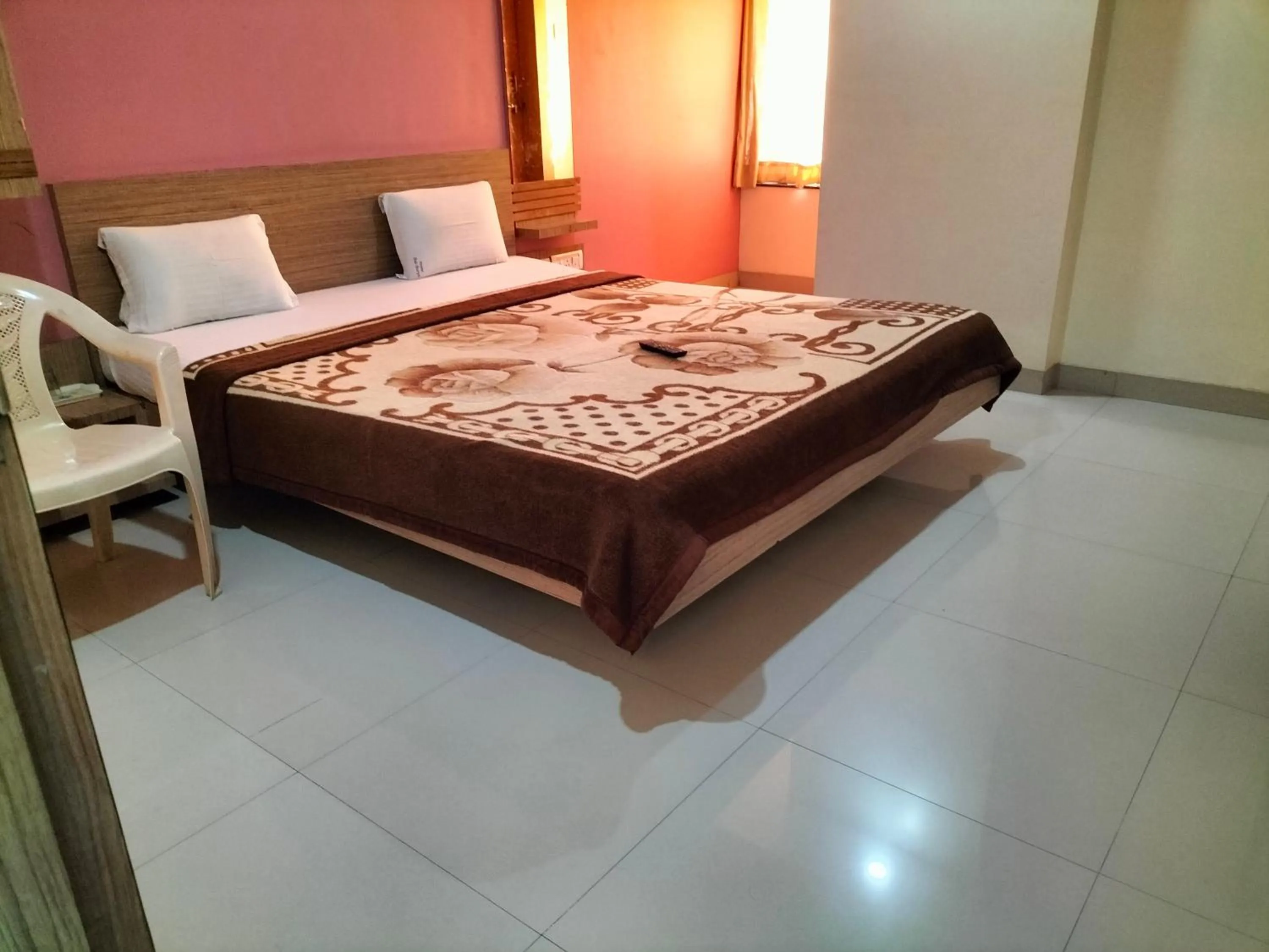 Bedroom in HOTEL SAI SURYA