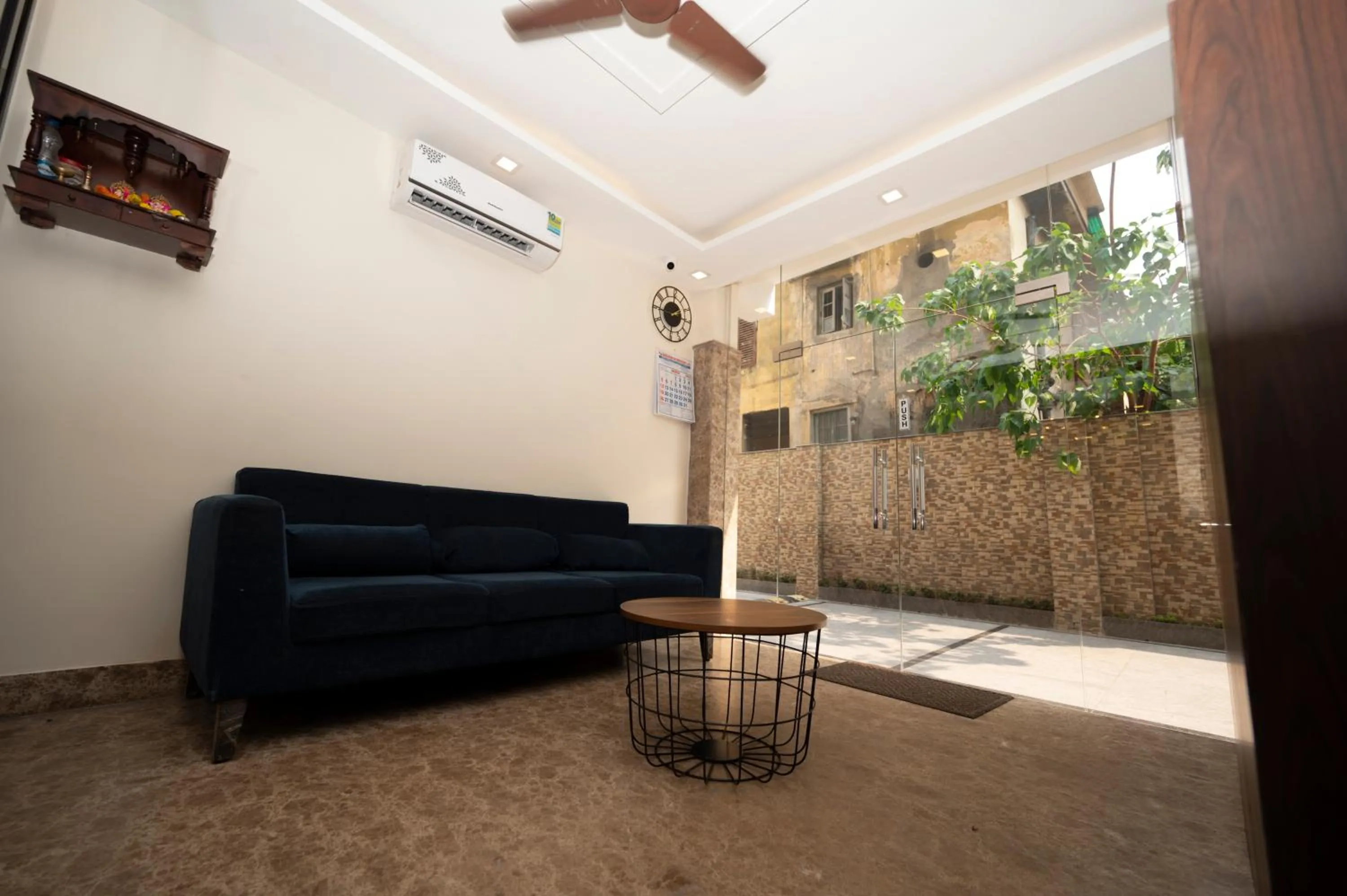 Property building in Lakeside Suites