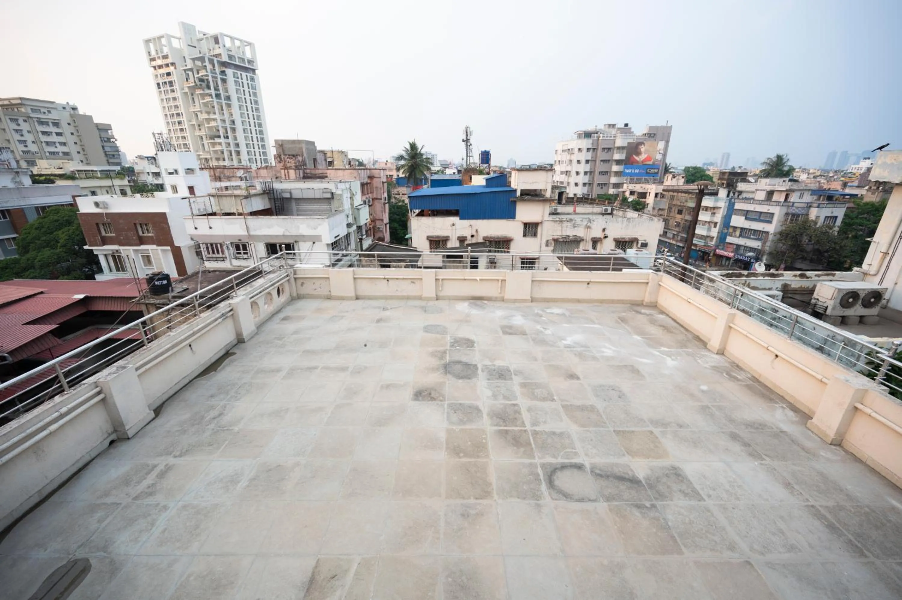 Balcony/Terrace in Lakeside Suites
