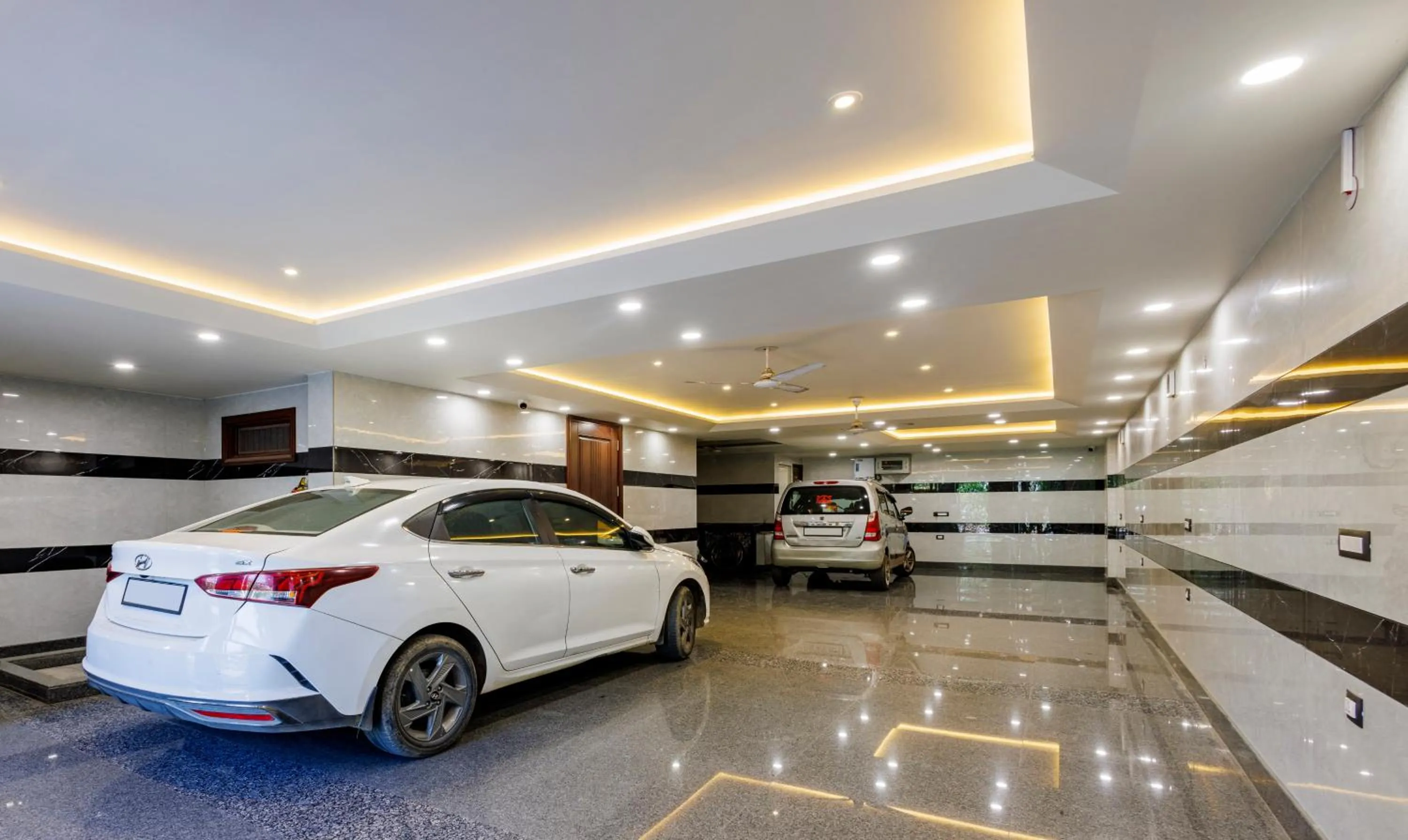 Parking in Treebo MVM Residency