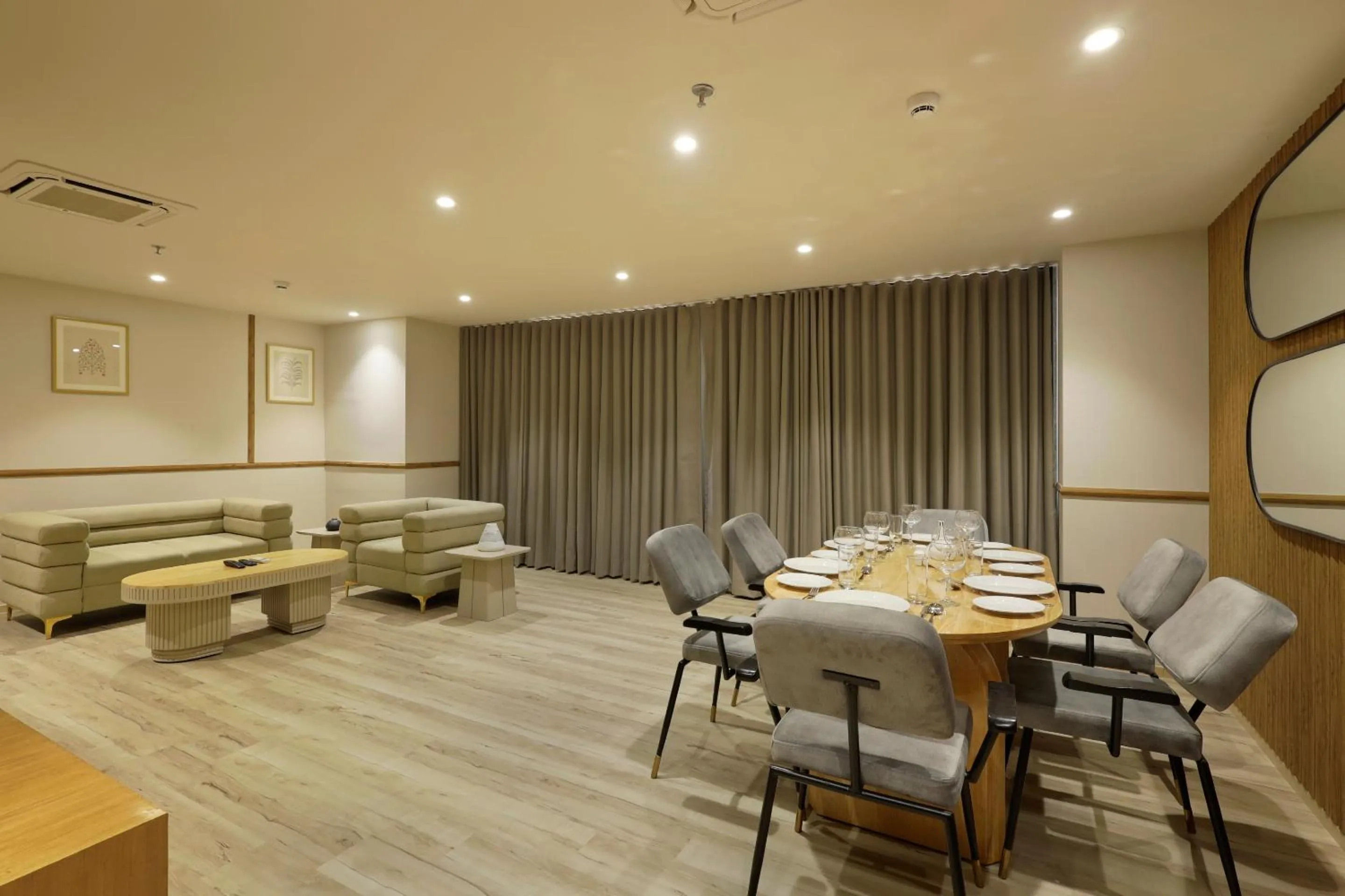 Sunday Hotel by CheckIn Vadodara