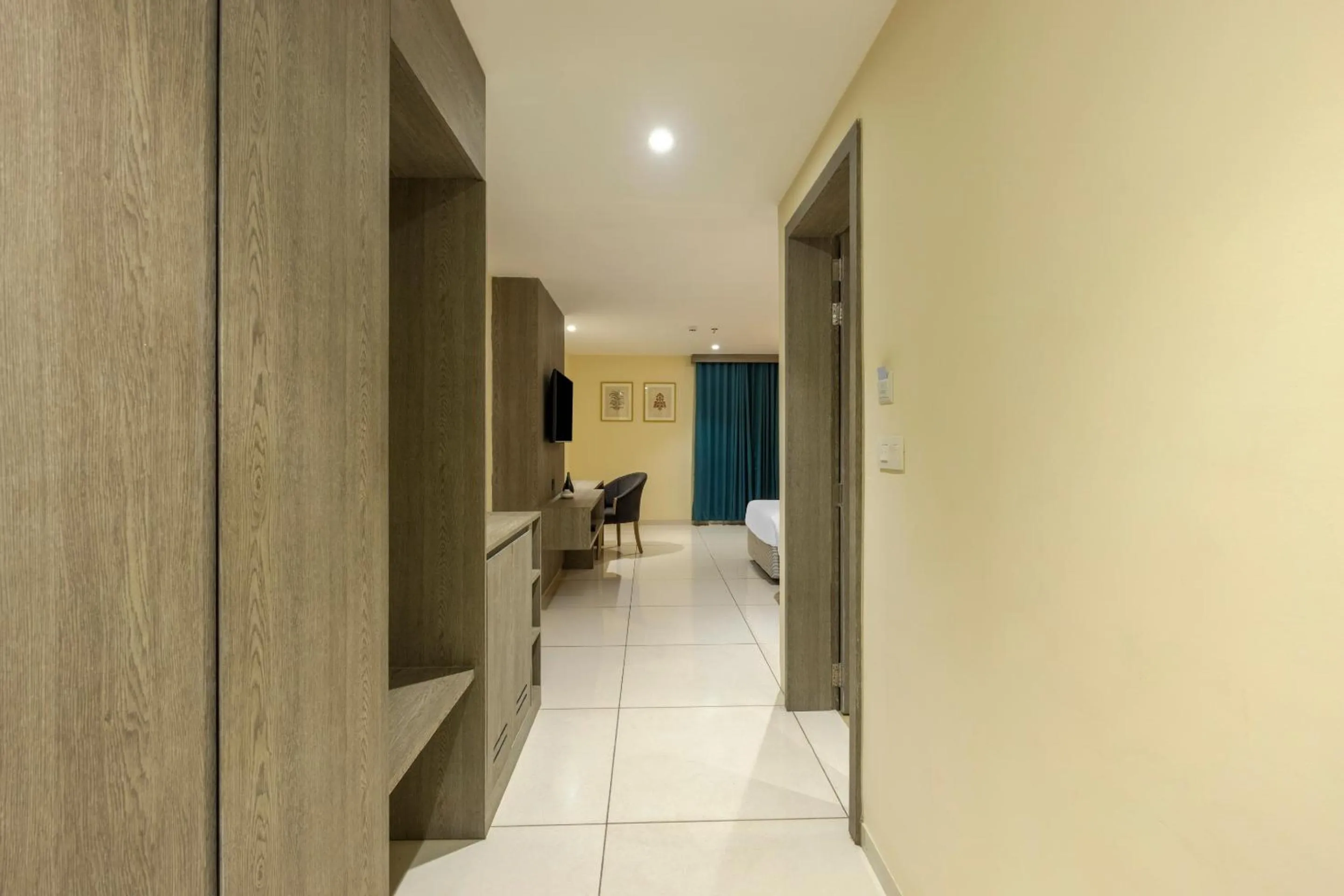 Sunday Hotel by CheckIn Vadodara