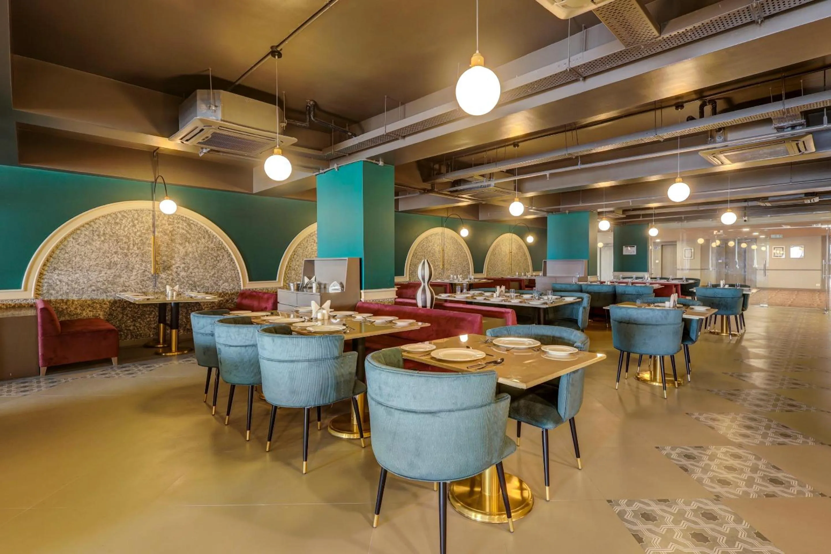 Sunday Hotel by CheckIn Vadodara