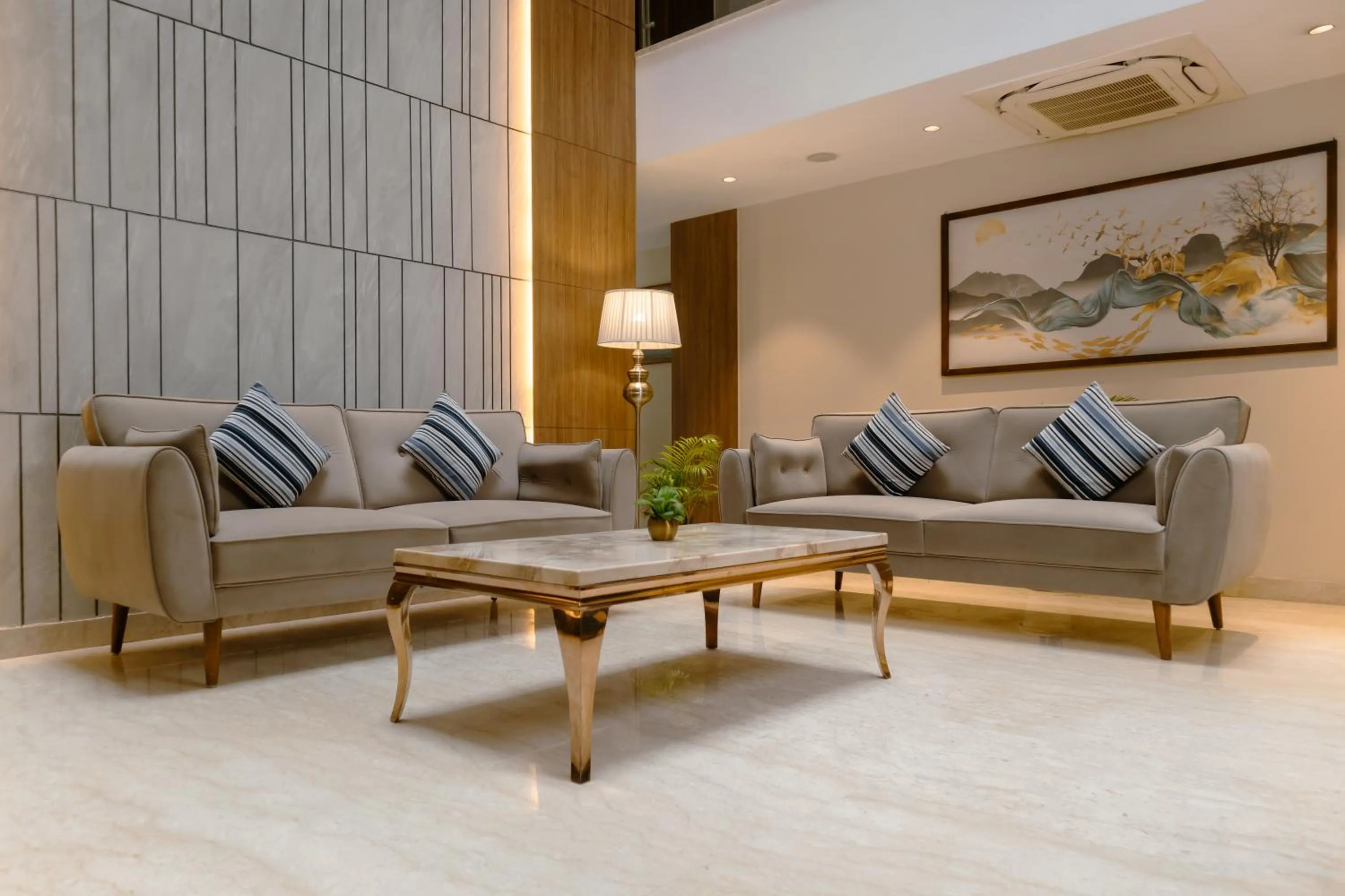 Lobby or reception in Udman Hotel Gurugram