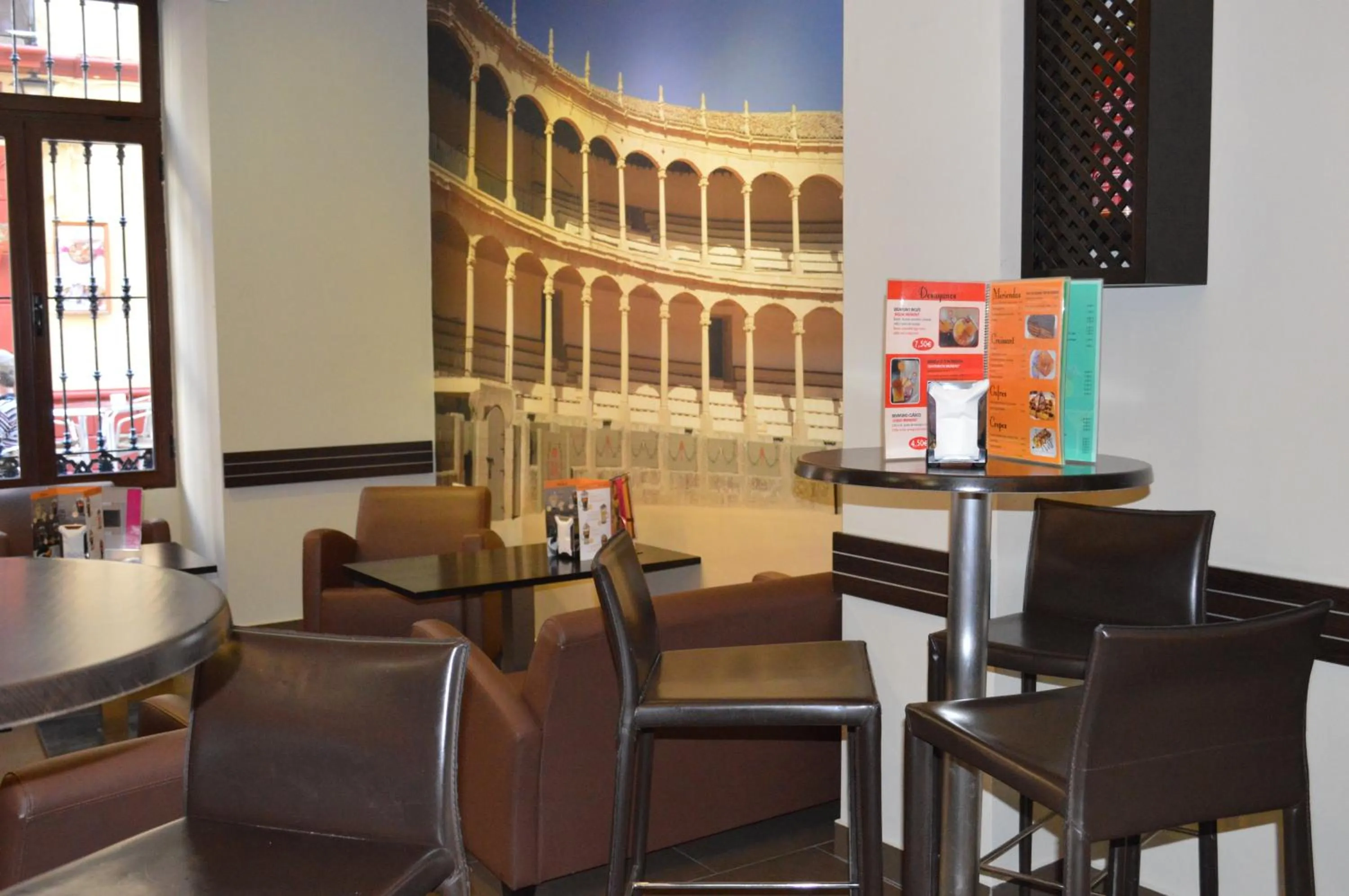 Restaurant/places to eat in Plaza de Toros