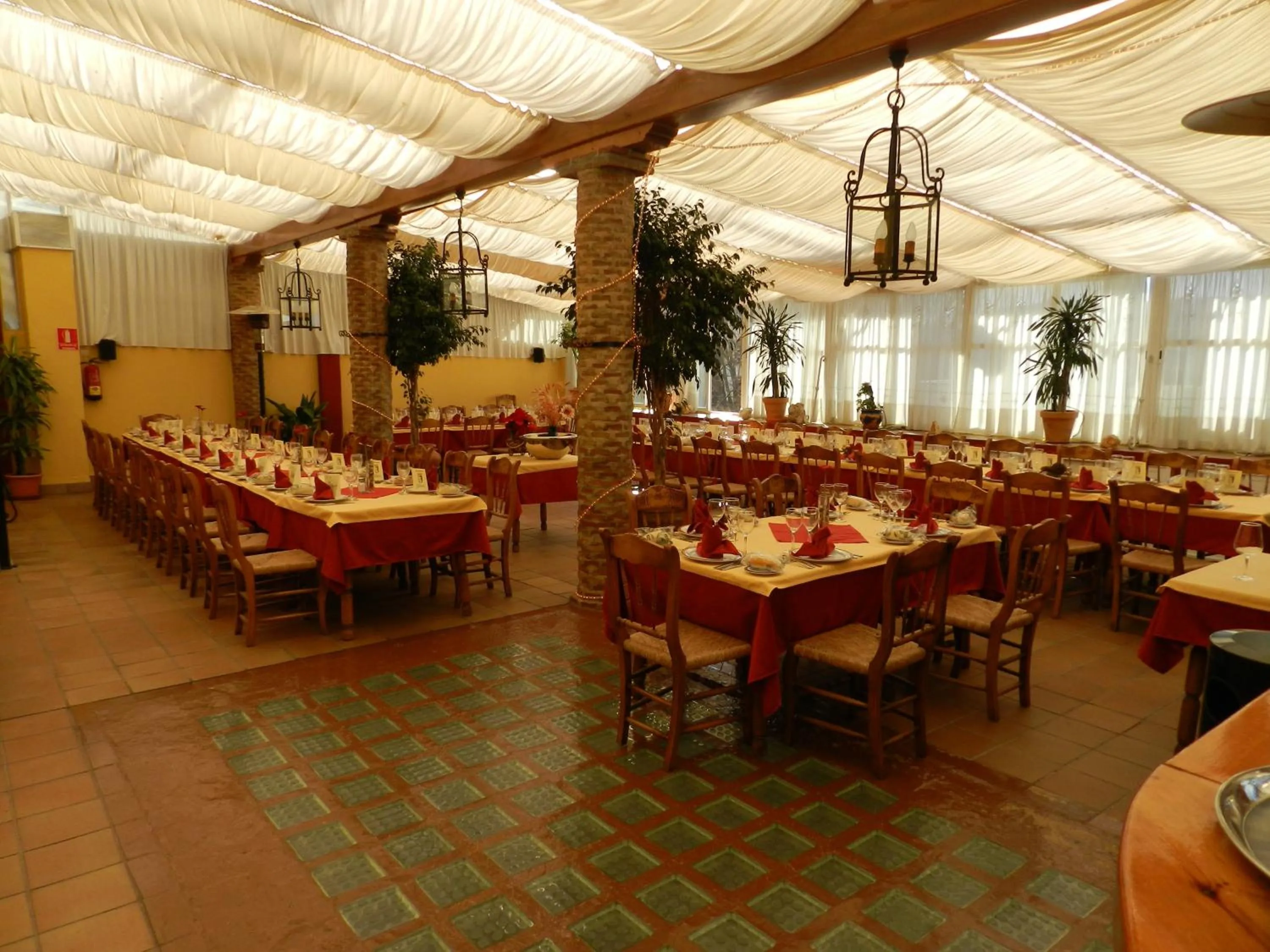 Restaurant/places to eat in Plaza de Toros