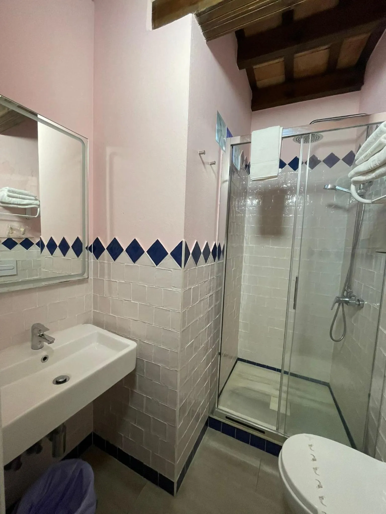 Bathroom in Vagamundos