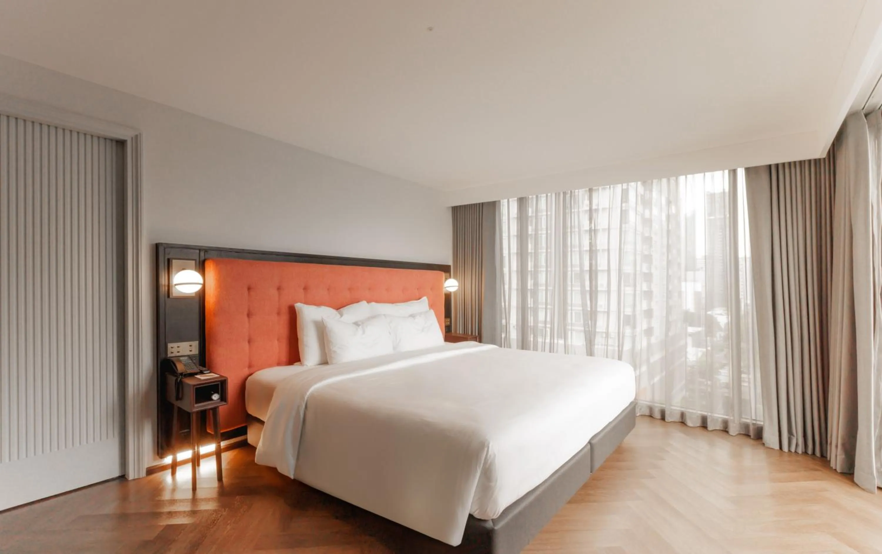 Bed in Public House Bangkok, a Member of Design Hotels