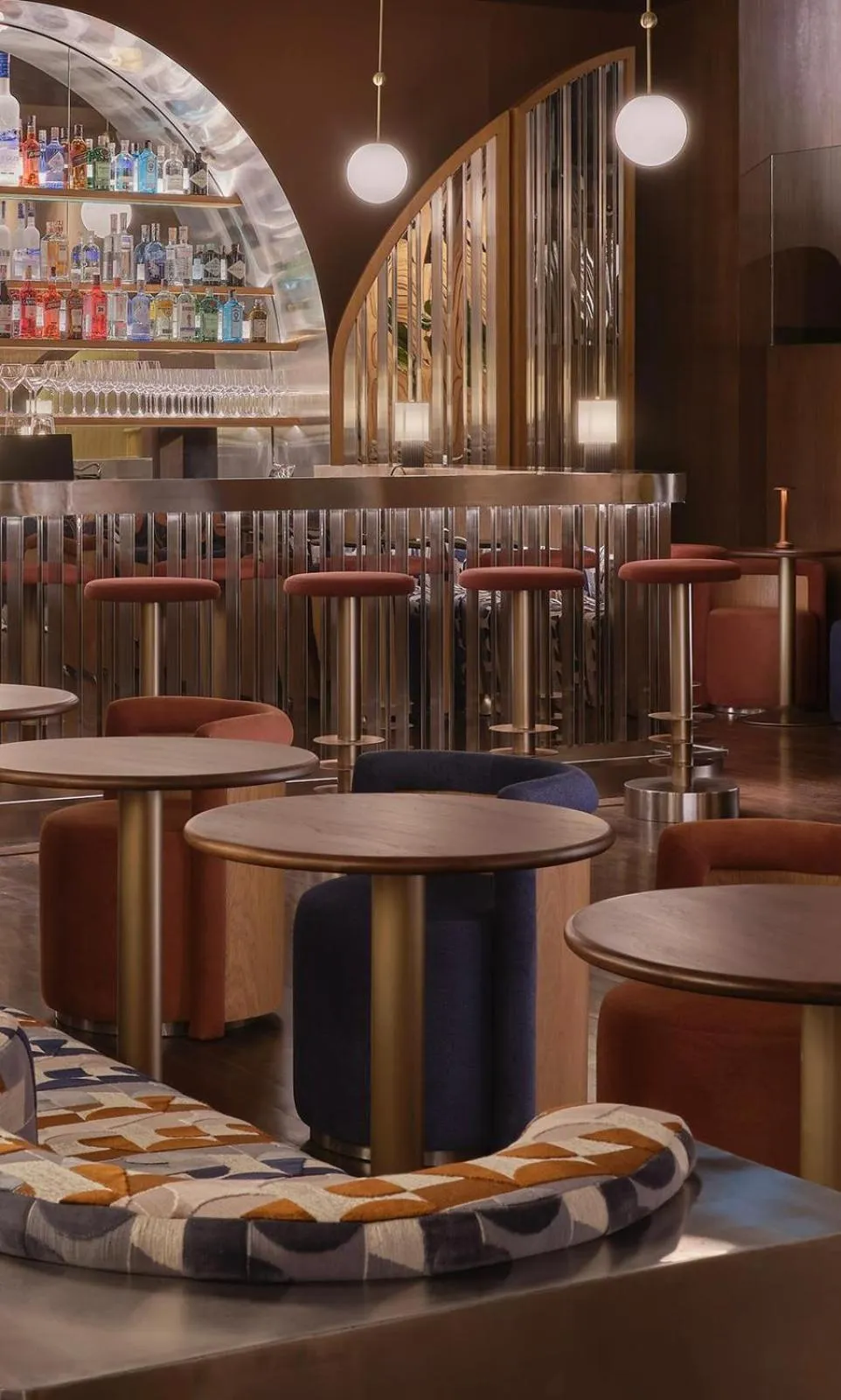 Lounge or bar in Public House Bangkok, a Member of Design Hotels