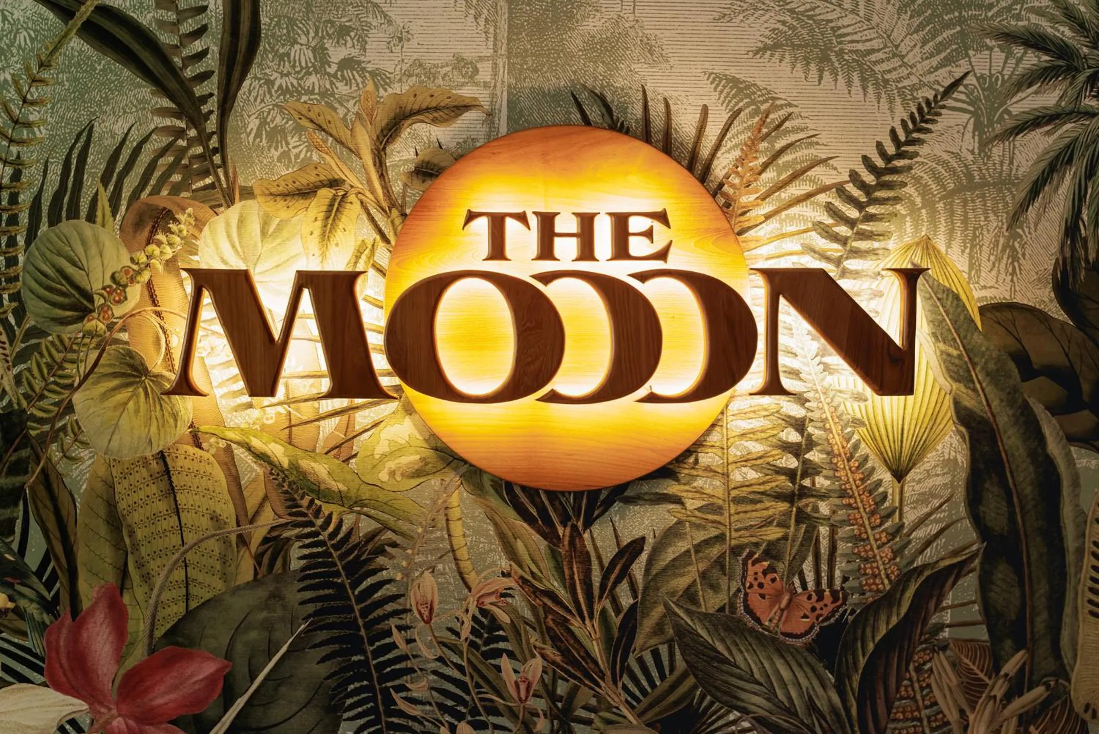 Logo/Certificate/Sign in Public House Bangkok, a Member of Design Hotels