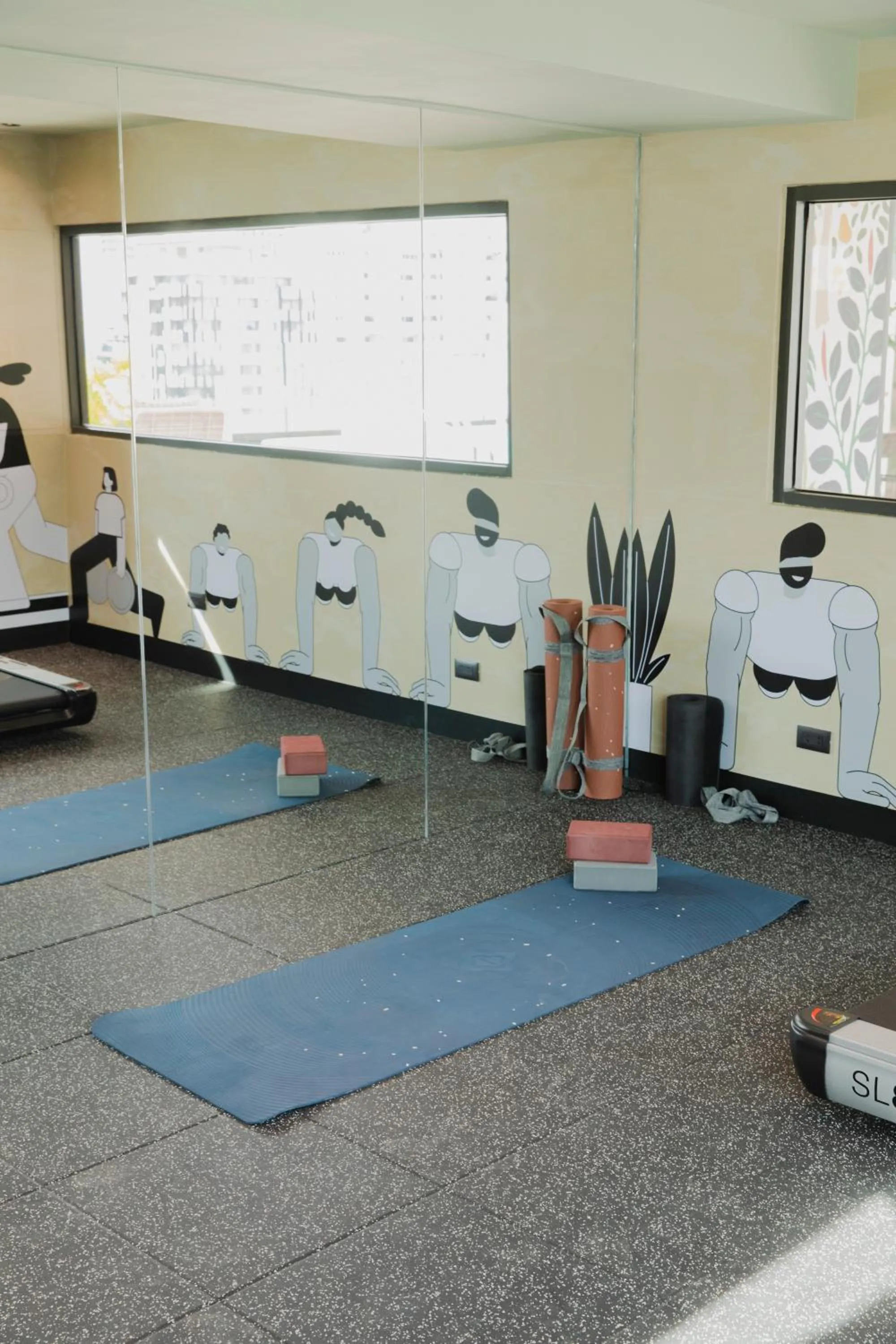 Fitness centre/facilities in Public House Bangkok, a Member of Design Hotels