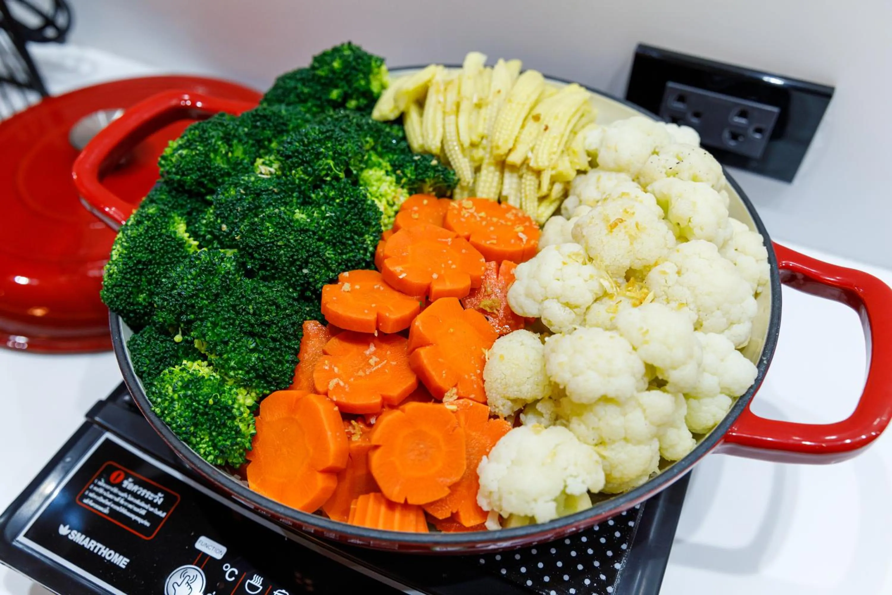 Food in Benjarong Hotel Bangkok Ratchada