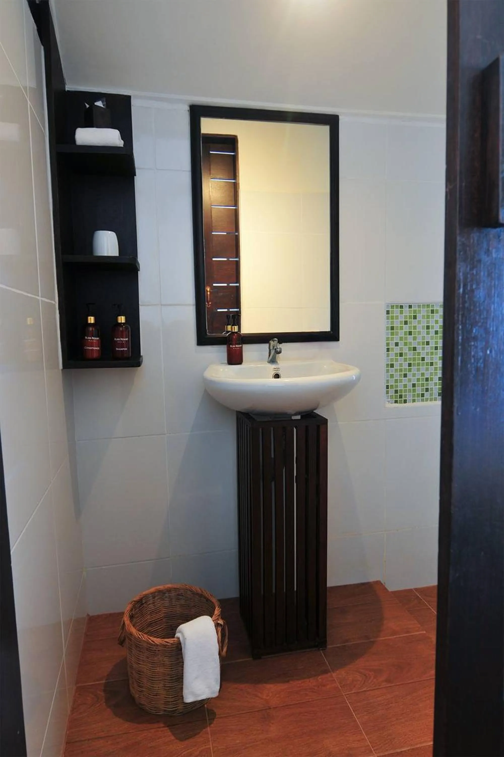 Bathroom in Koh Kwang Beach Resort