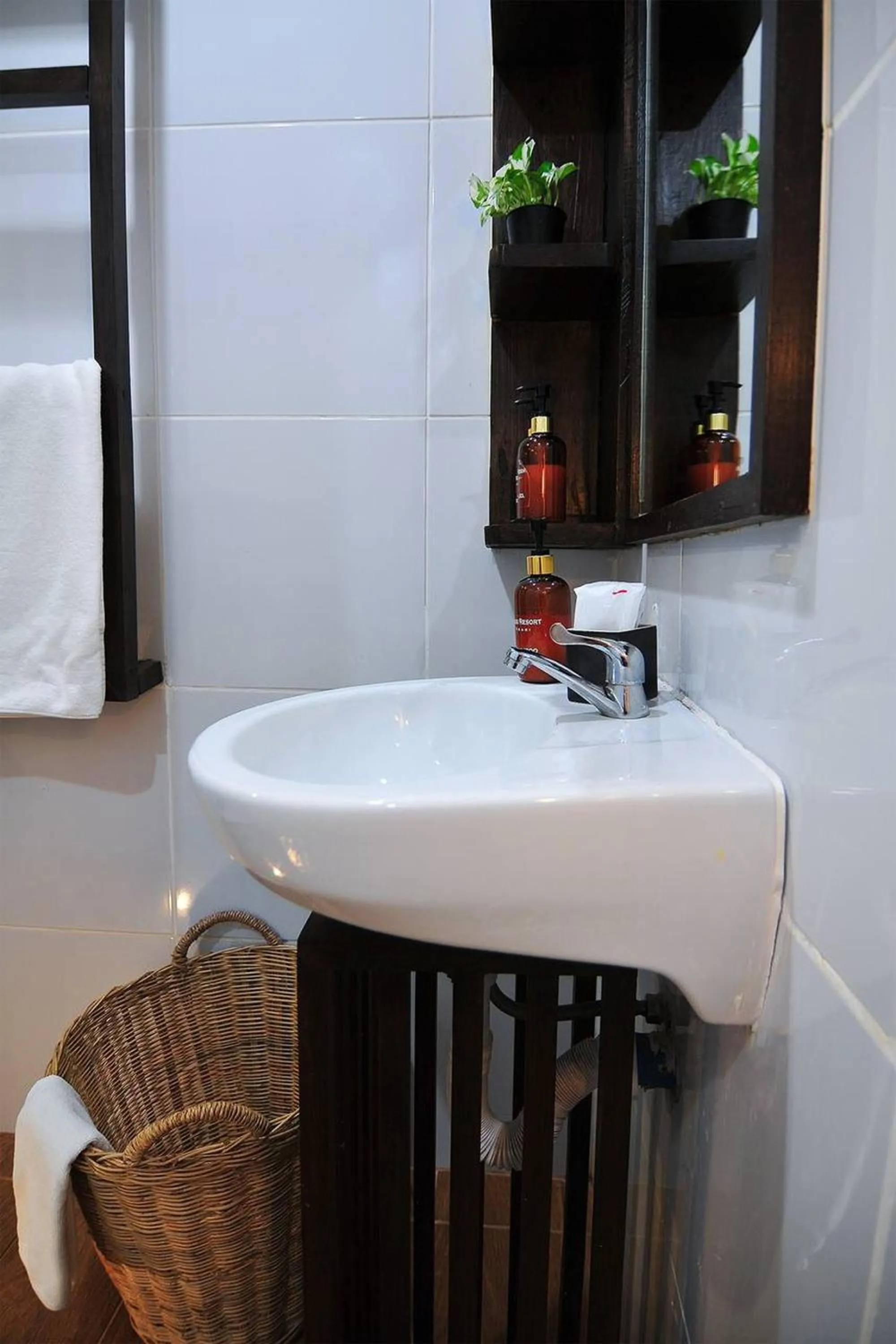 Bathroom in Koh Kwang Beach Resort