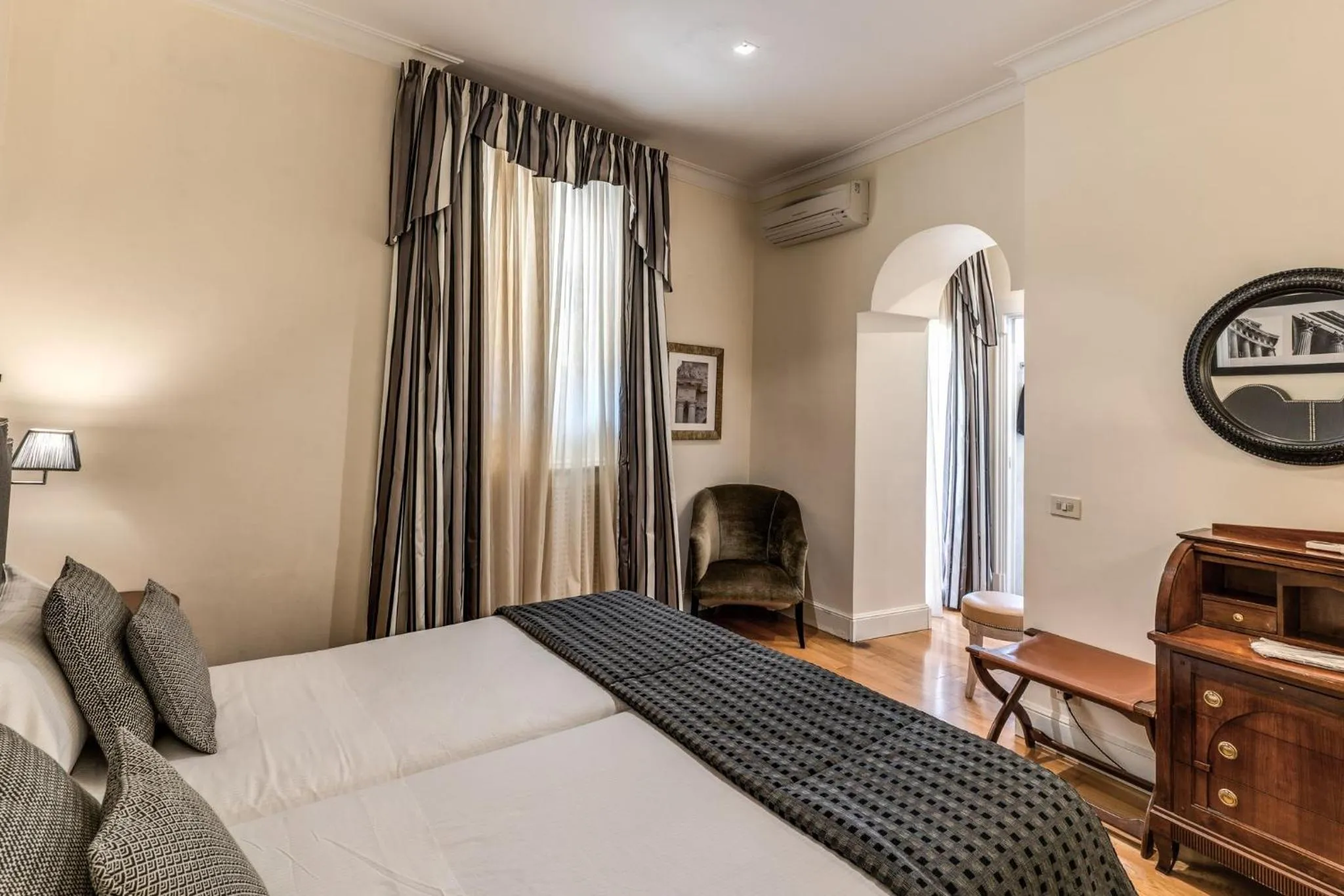 Bedroom, Bed in Via Napoli Apartments