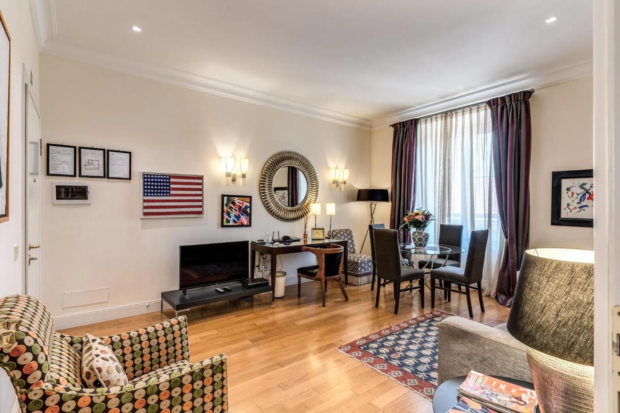 TV and multimedia in Via Napoli Apartments