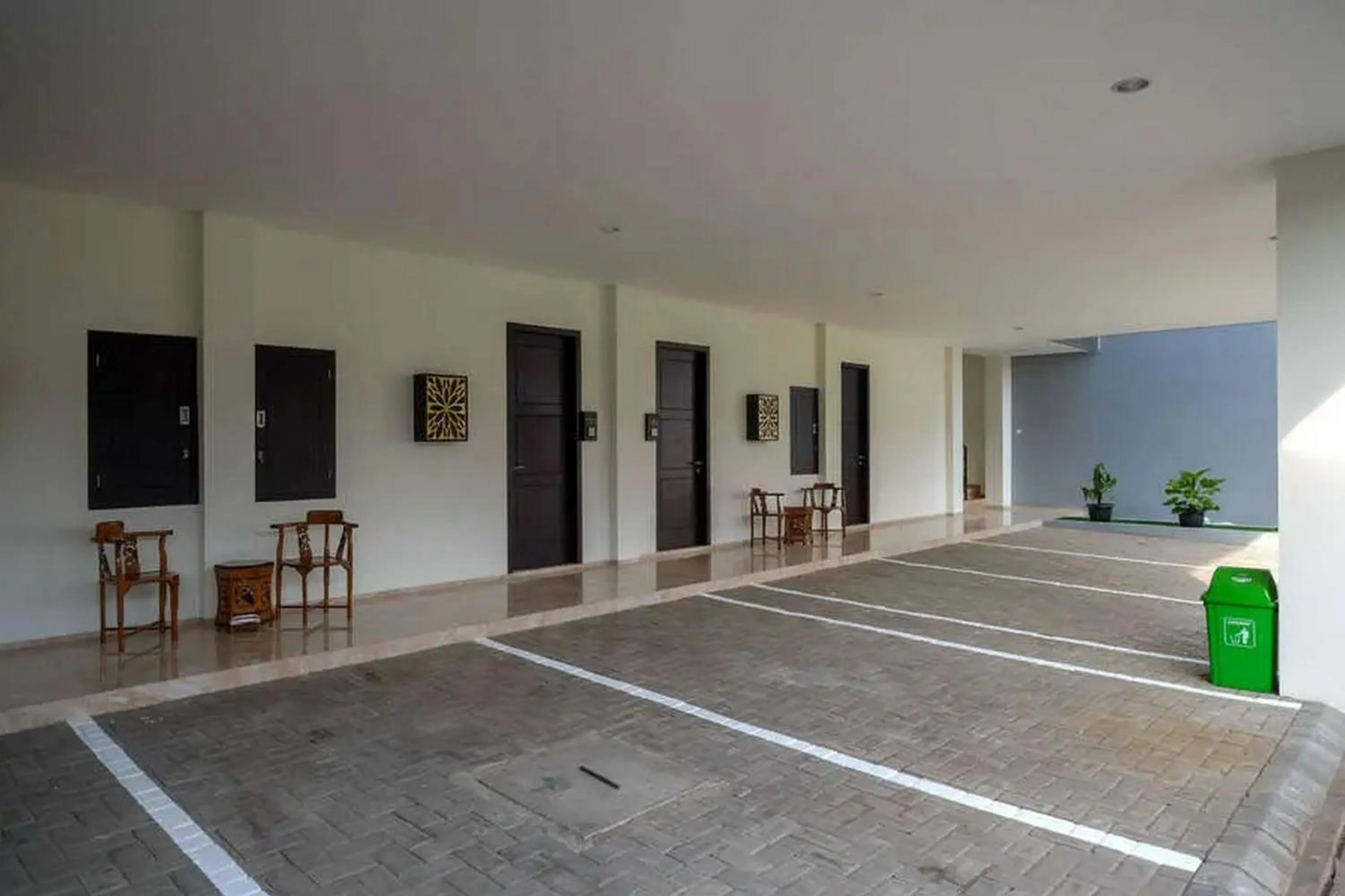 Facade/entrance in Urbanview Sumampir Anugrah Purwokerto by RedDoorz