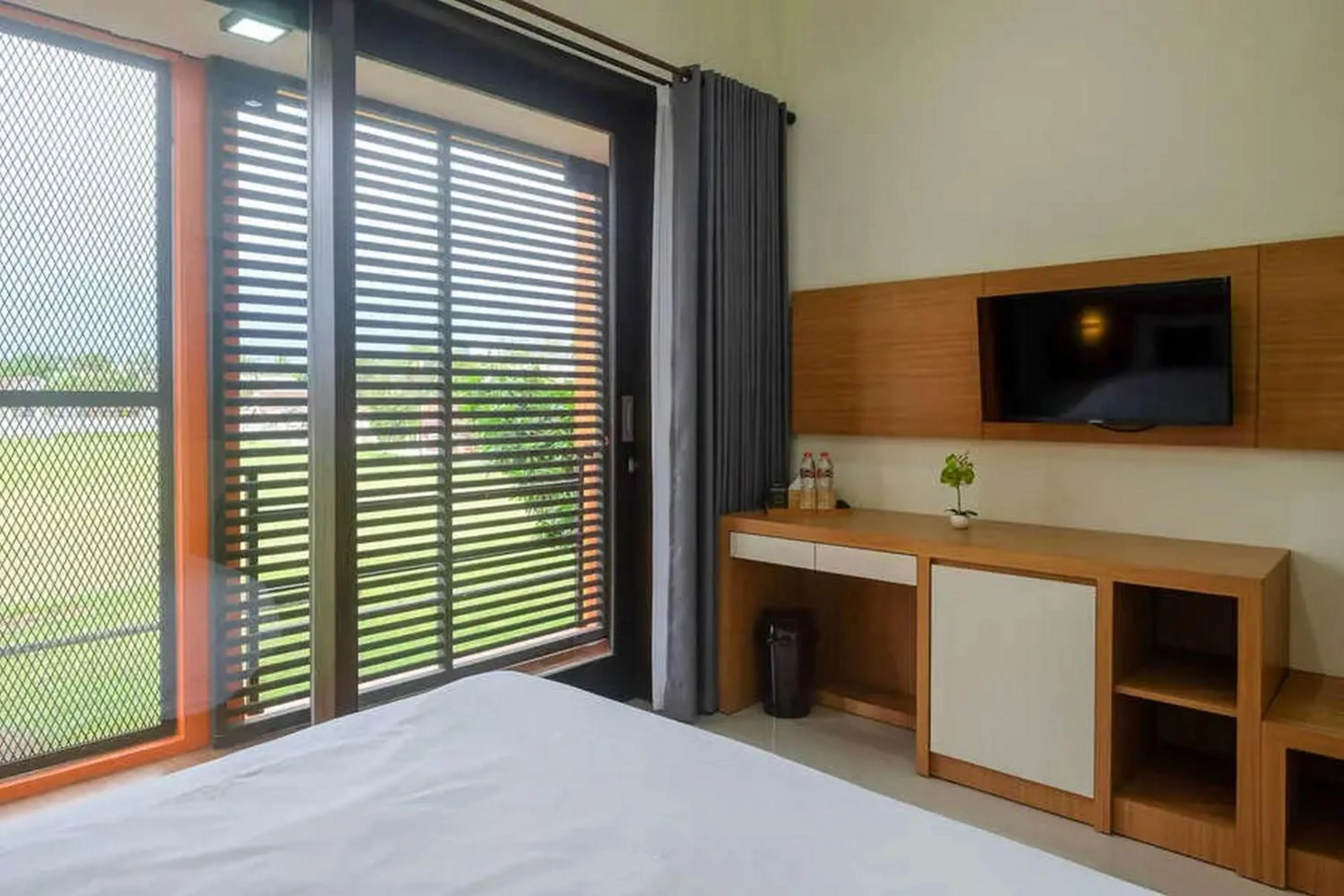 Bedroom, Bed in Urbanview Sumampir Anugrah Purwokerto by RedDoorz