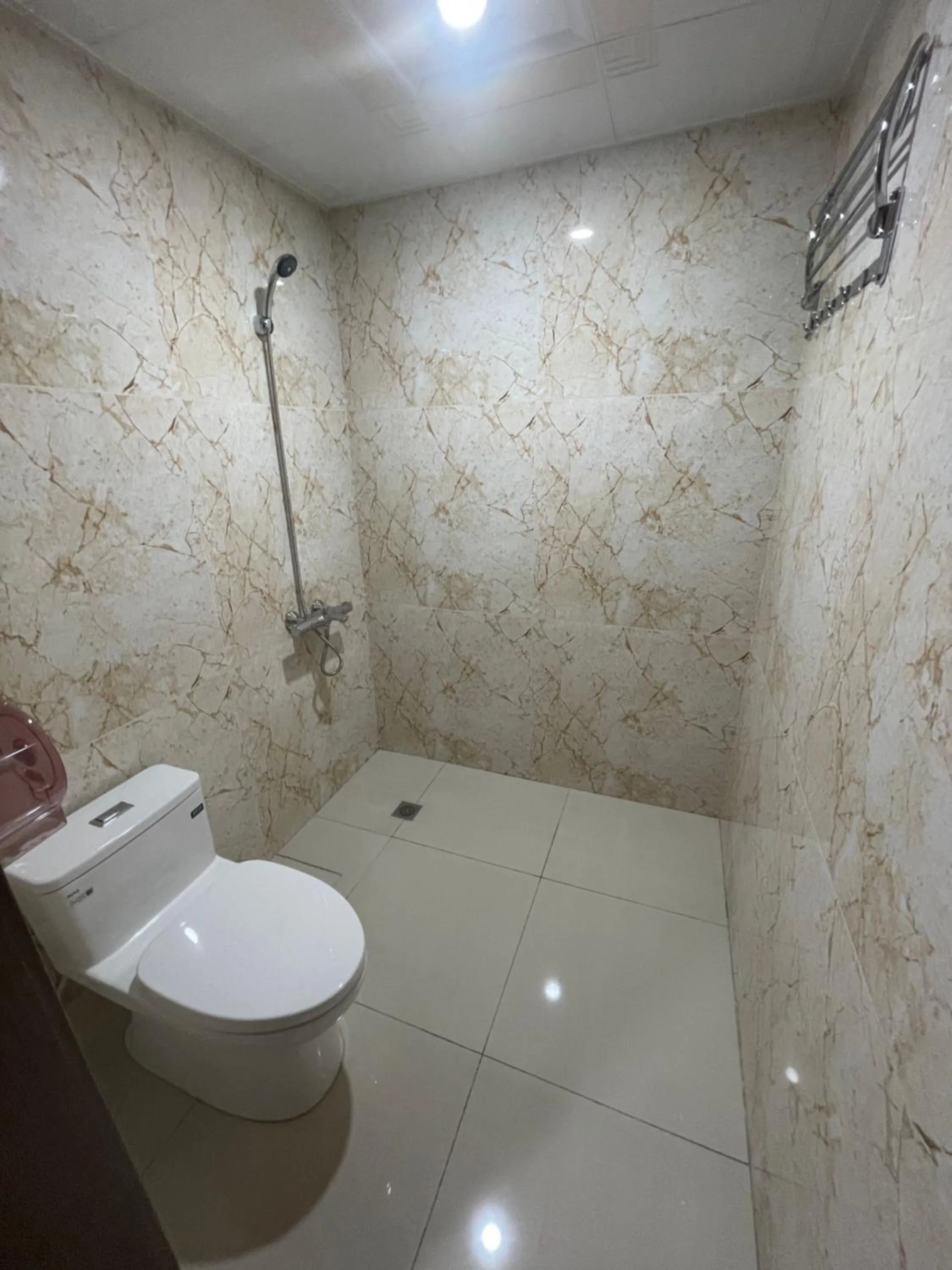 Shower in Viet Long Complex Residence