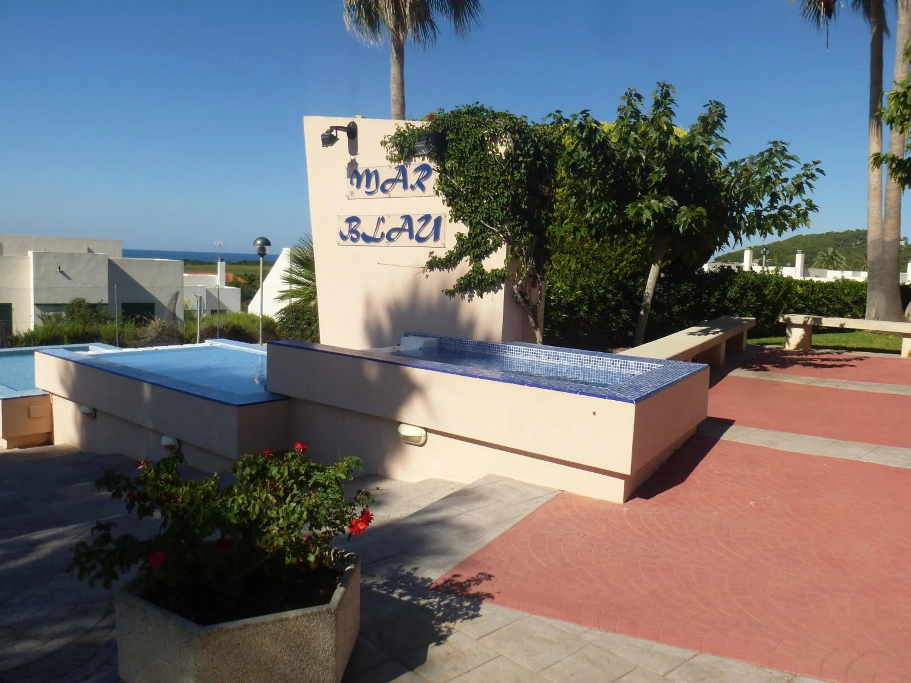 Facade/entrance in Apartamentos Mar Blau