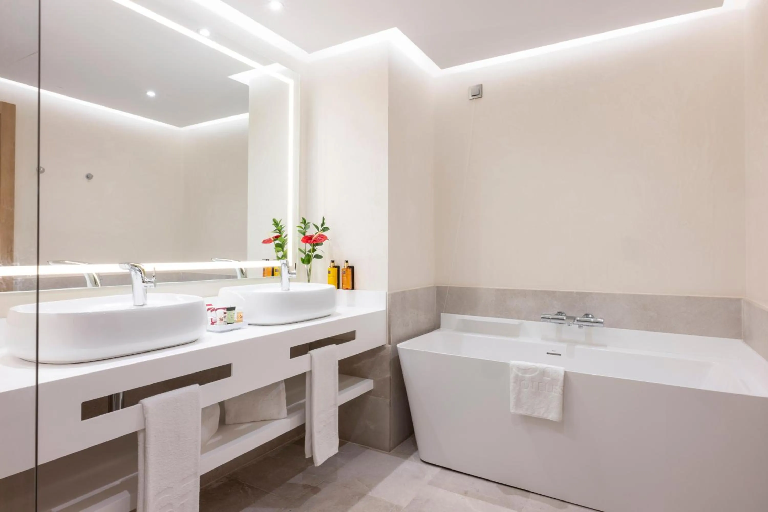 Bathroom in GF GRAN COSTA ADEJE*****