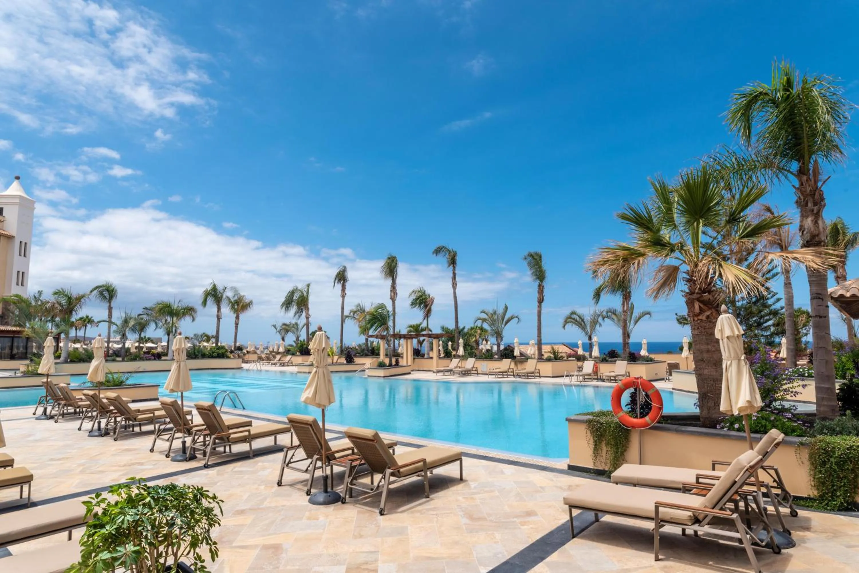 Swimming pool in GF GRAN COSTA ADEJE*****