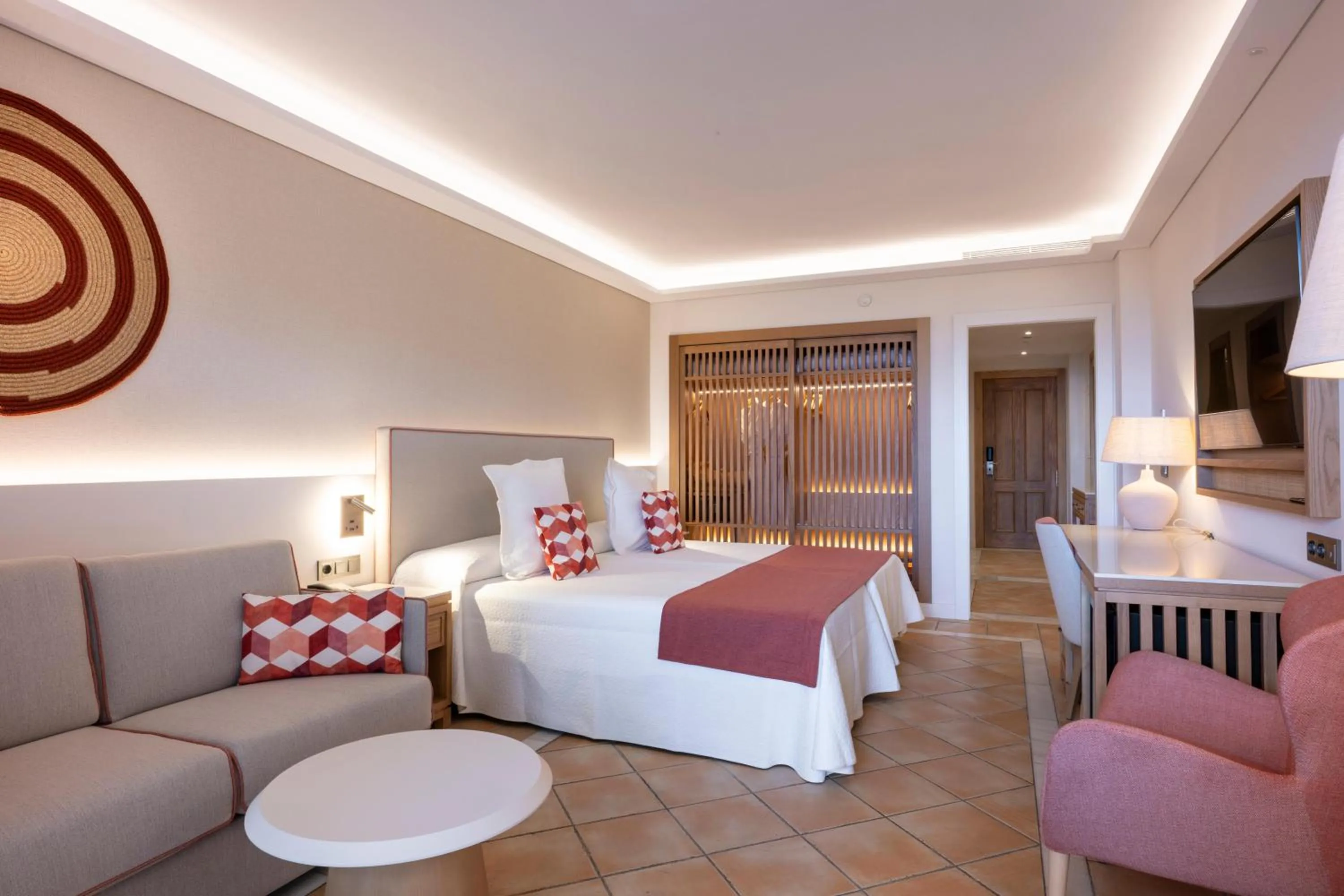 Photo of the whole room, Bed in GF GRAN COSTA ADEJE*****