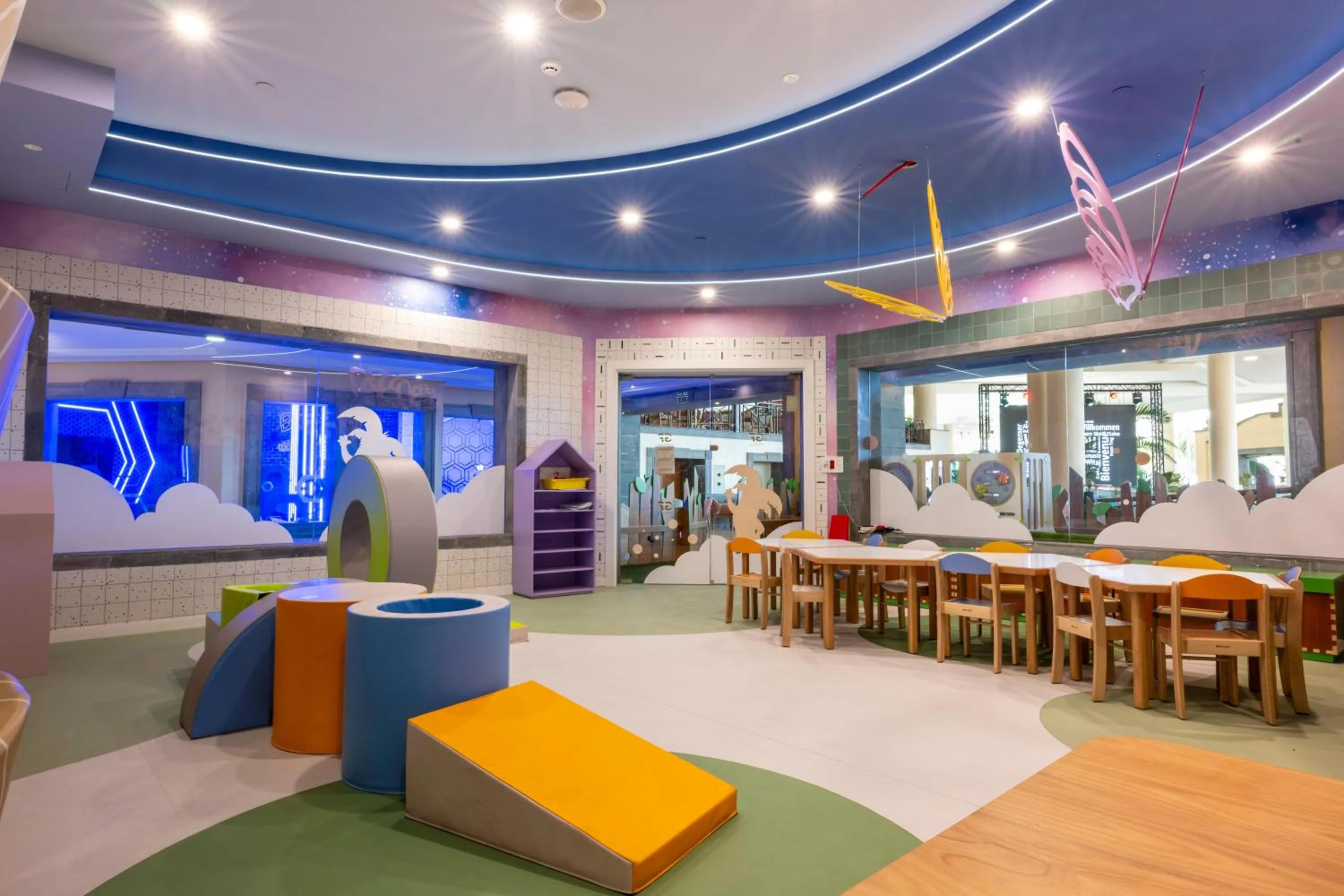 children in GF GRAN COSTA ADEJE*****