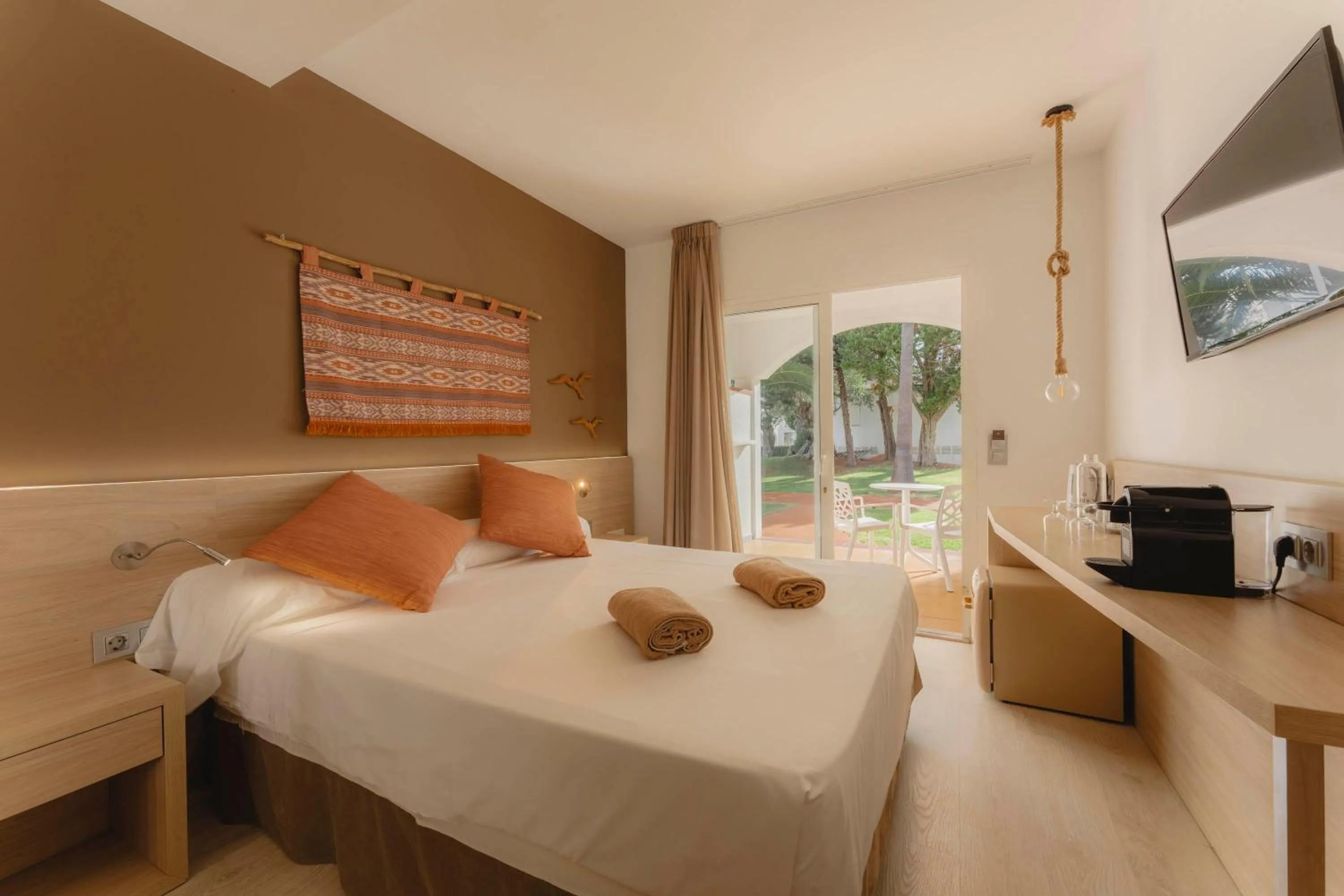 Bed in Garden Saladina - Adults Only