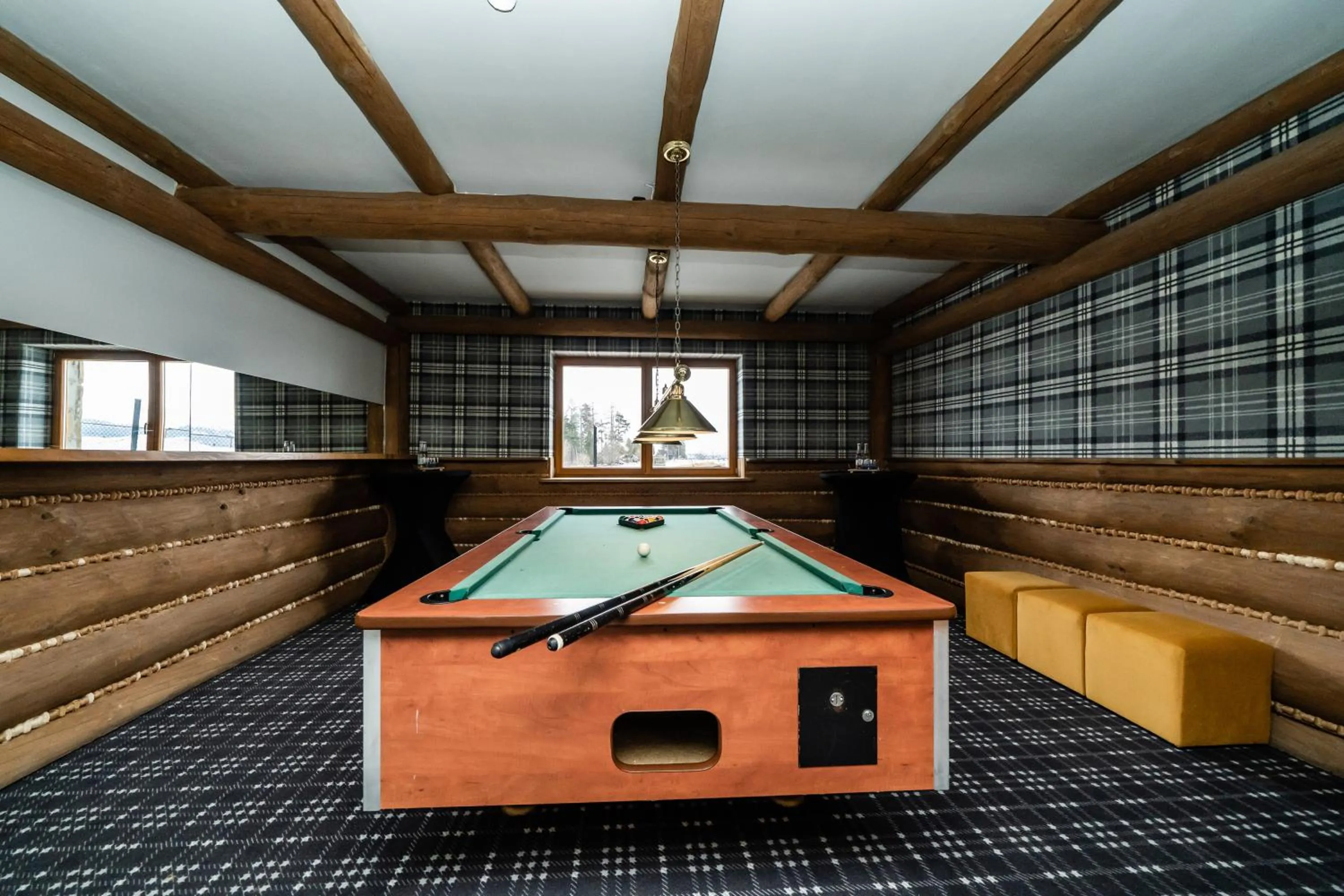Billiard in Zapotoczny Residence
