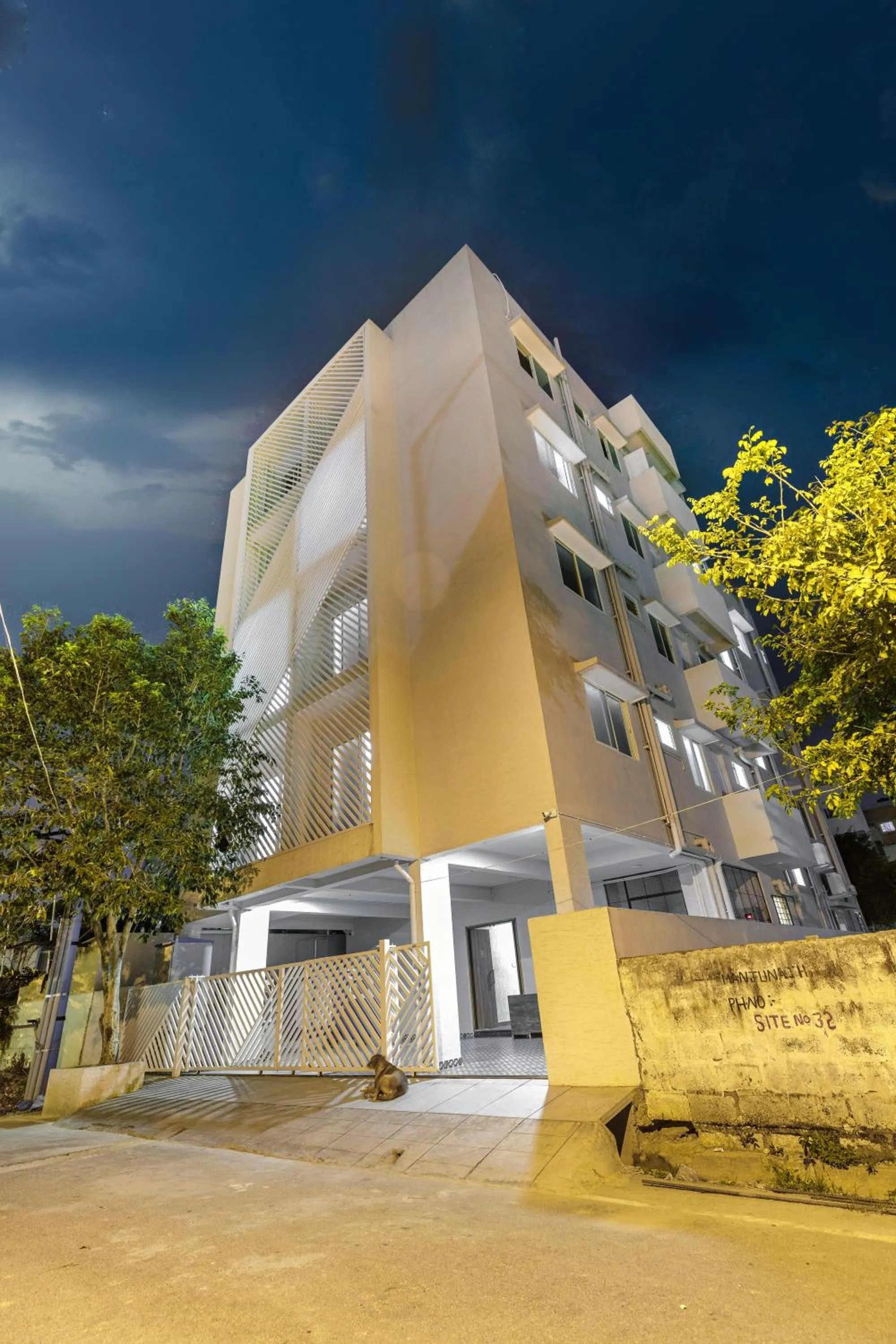 Property building in Sunrise Service Apartments