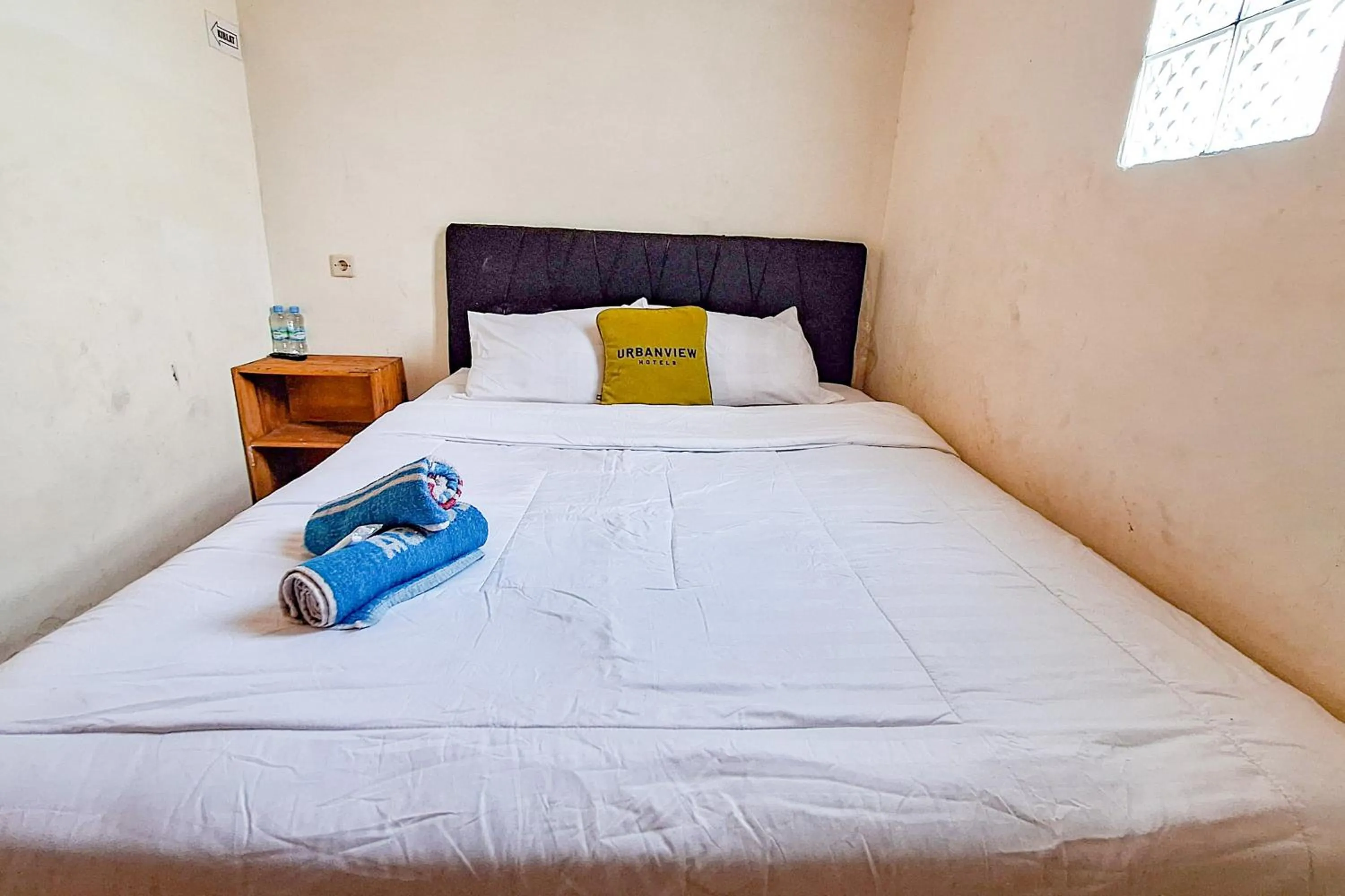 Bedroom, Bed in Urbanview Villa Kolopaking Kebumen by RedDoorz