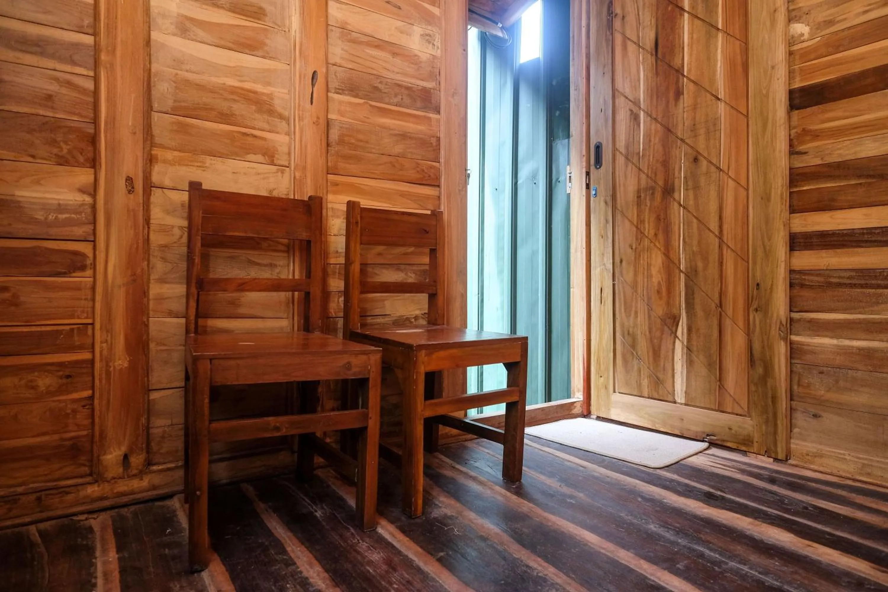 Seating area in Urbanview Villa Kolopaking Kebumen by RedDoorz