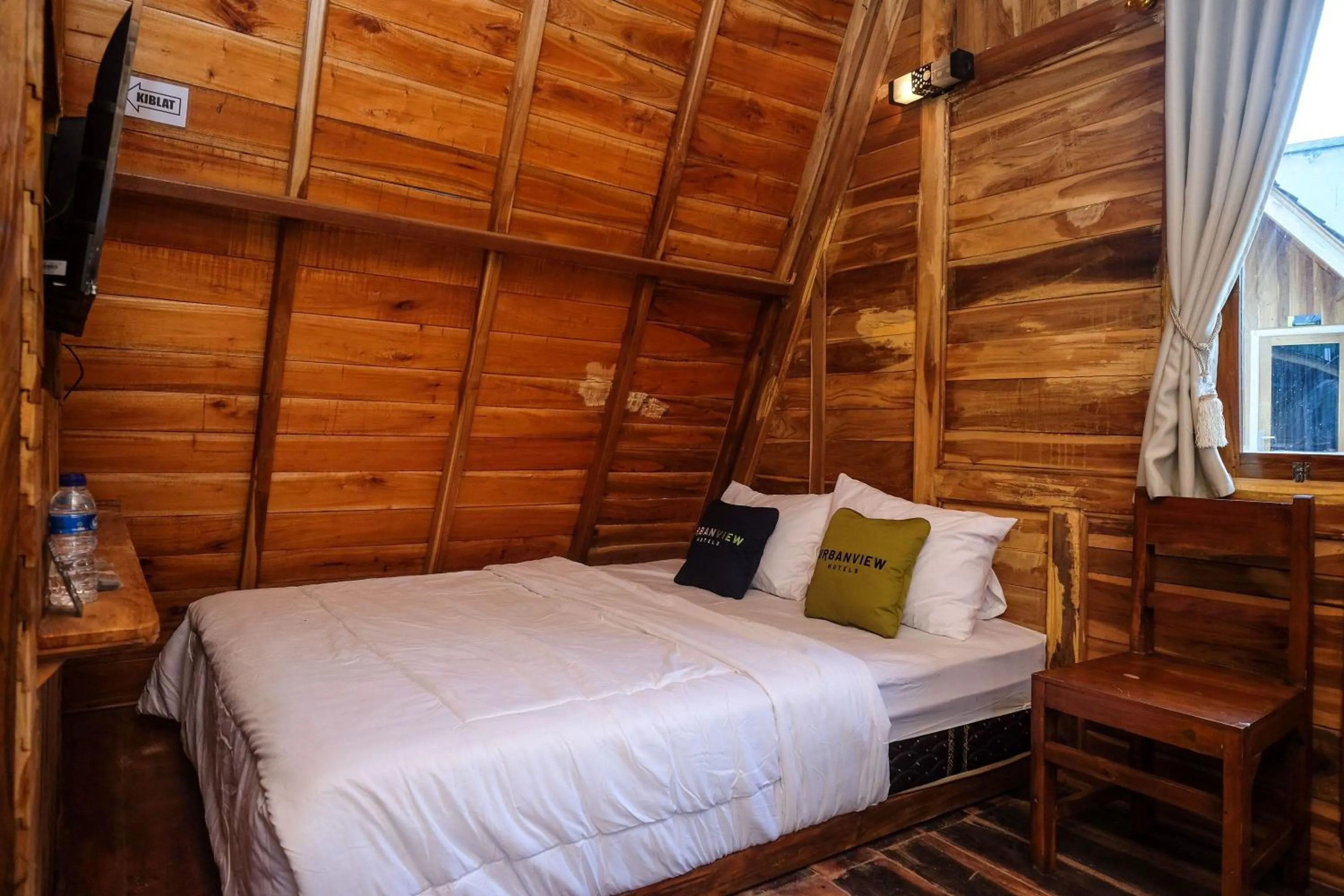 Bedroom, Bed in Urbanview Villa Kolopaking Kebumen by RedDoorz