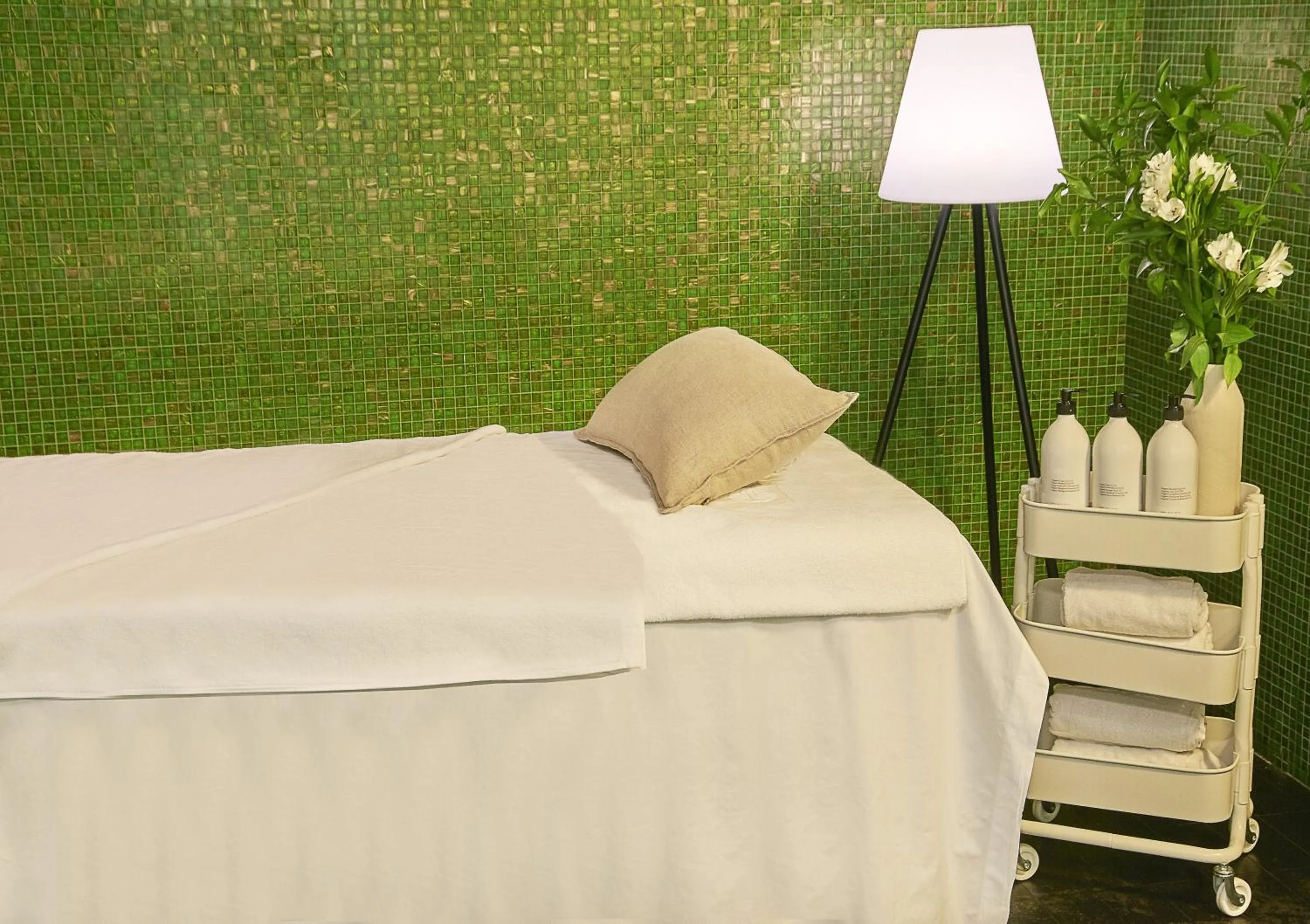 Spa and wellness centre/facilities, Bed in NH Collection Barcelona Constanza