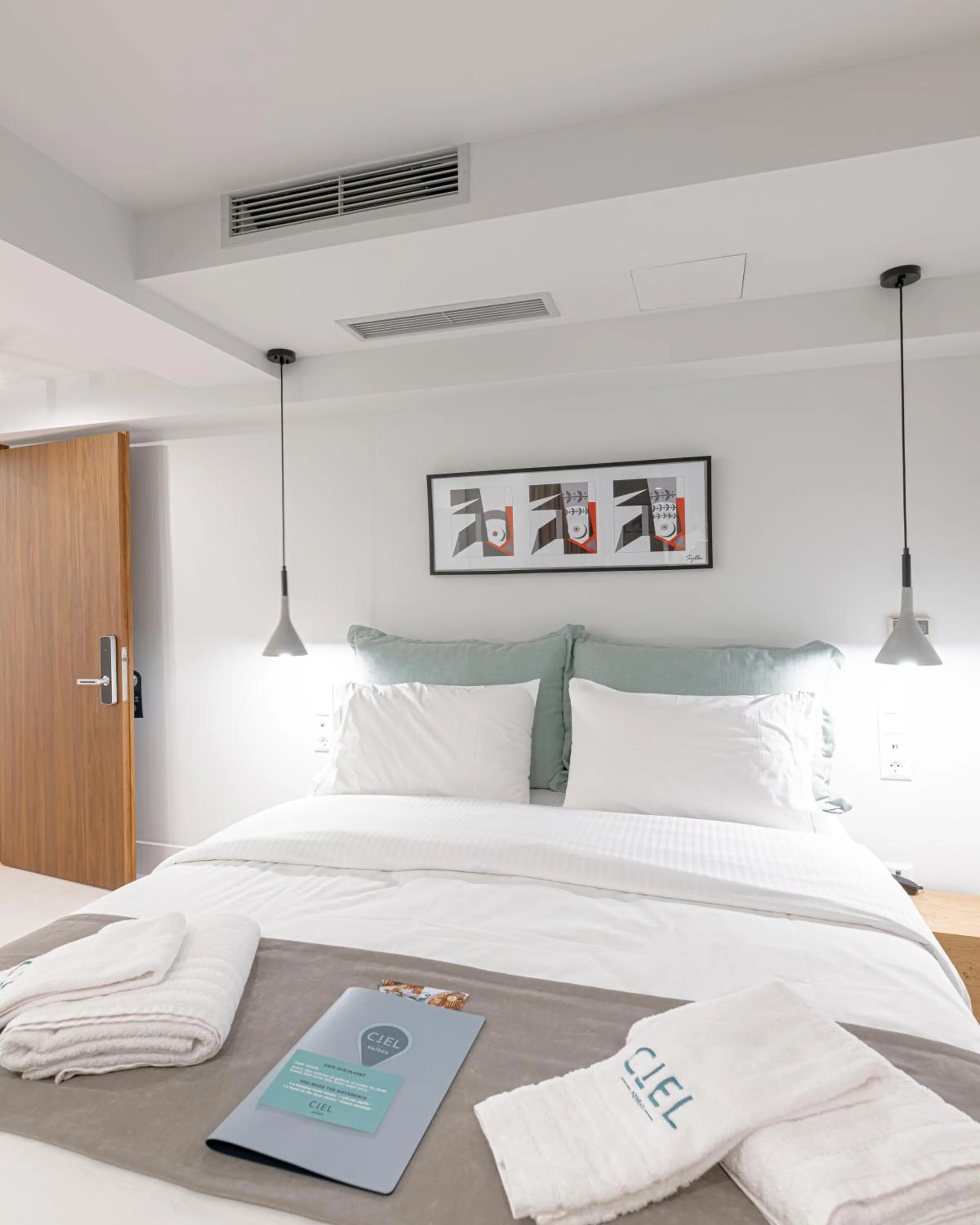 Bed in Ciel Suites Athens